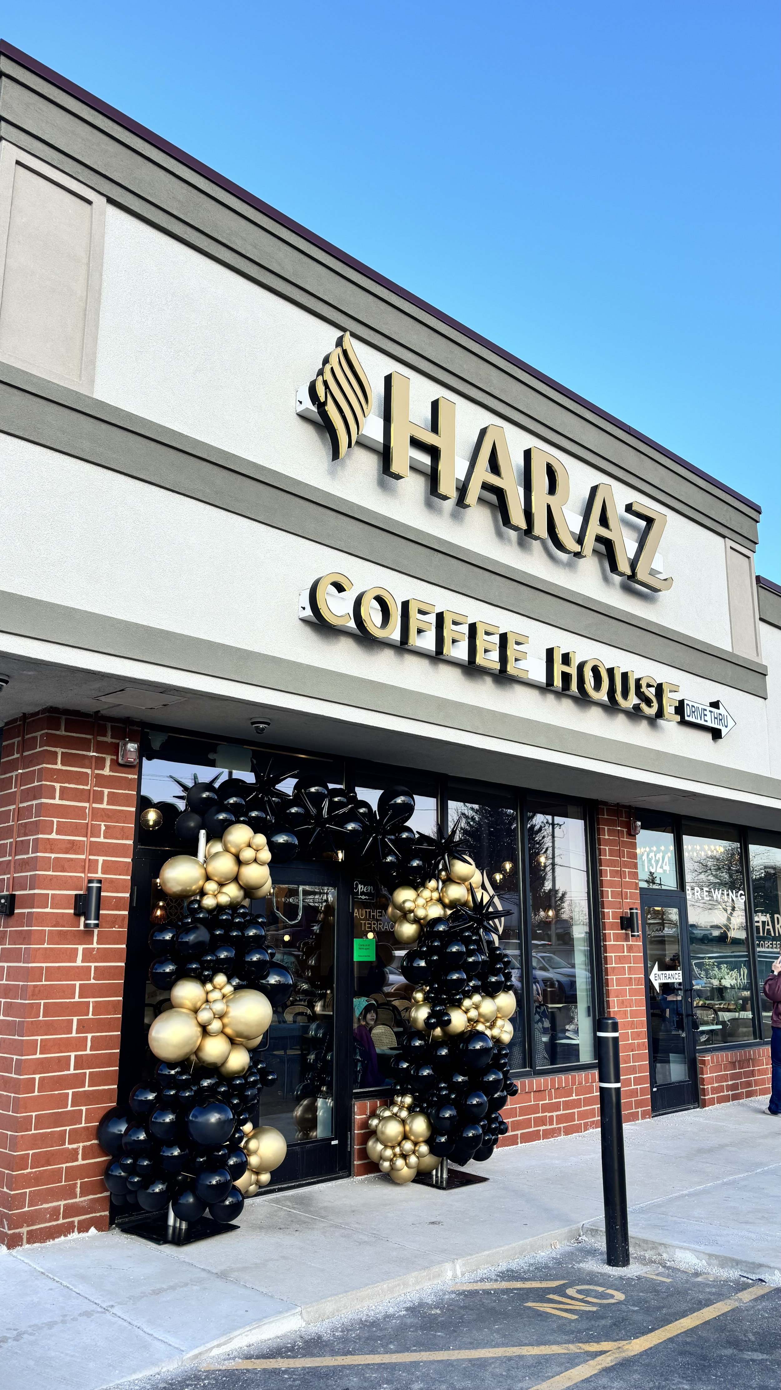 Organized and prepared the cafe layout for the vendors, including event decor and raffle displays, to create a cohesive experience and encourage guest participation.

Balloon Arch by @innasdecorations