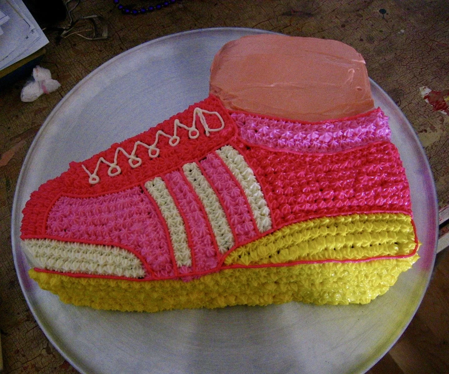Sneaker with Ankle Cake