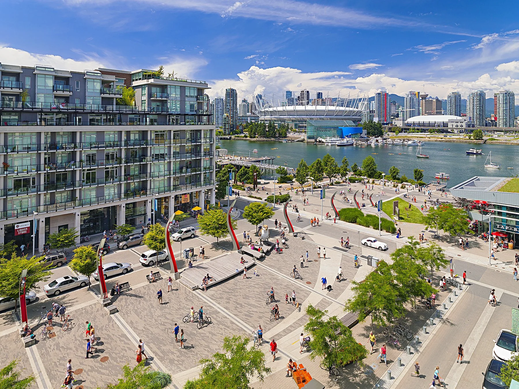 ©201307_Renn_VillageSq_0154_copy copy.jpg