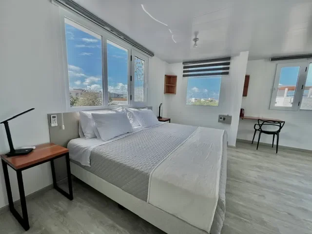 unique-3.webp