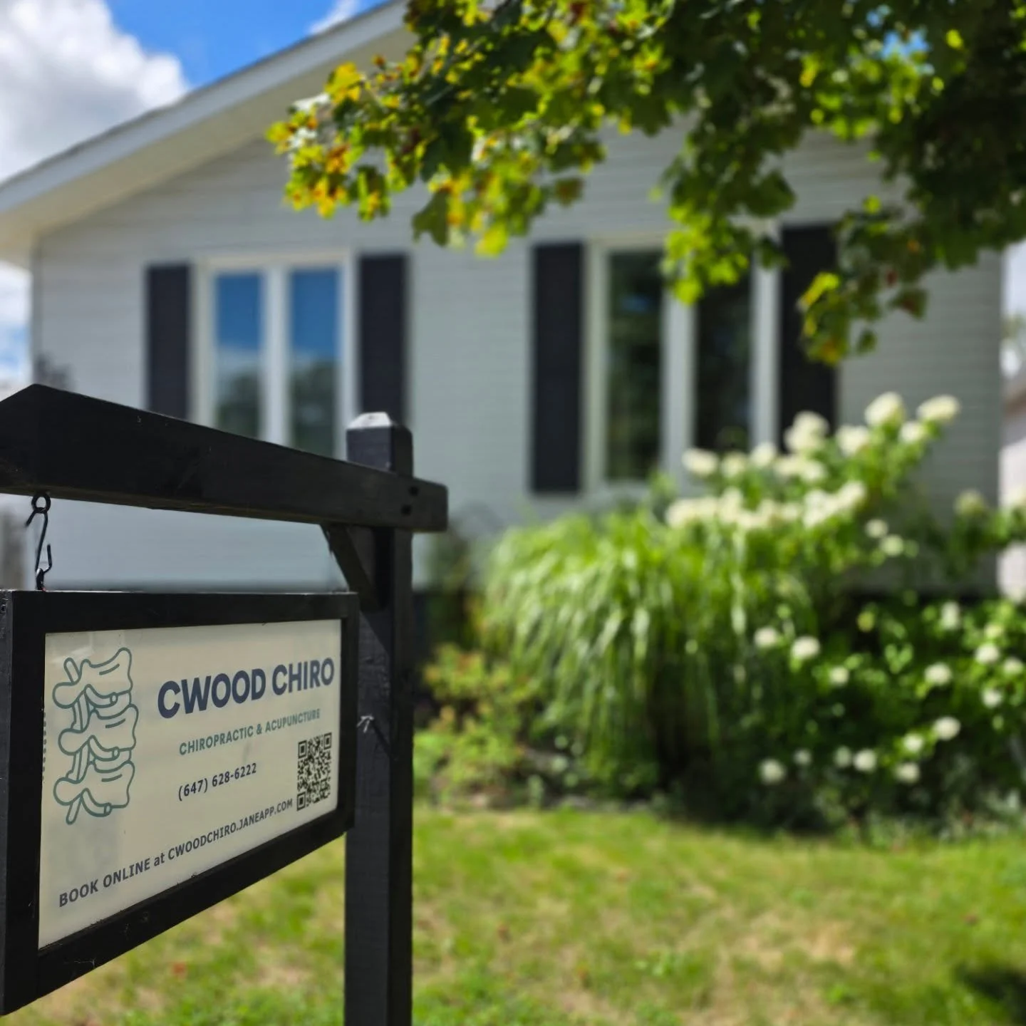 Welcome to Cwood Chiro, the home practice of local chiropractor and acupuncturist Dr. Greg Sturch.

With over a decade of experience in Collingwood &amp; Muskoka, Dr. Sturch offers personalized care in a modern, relaxed space. Alongside chiropractic 