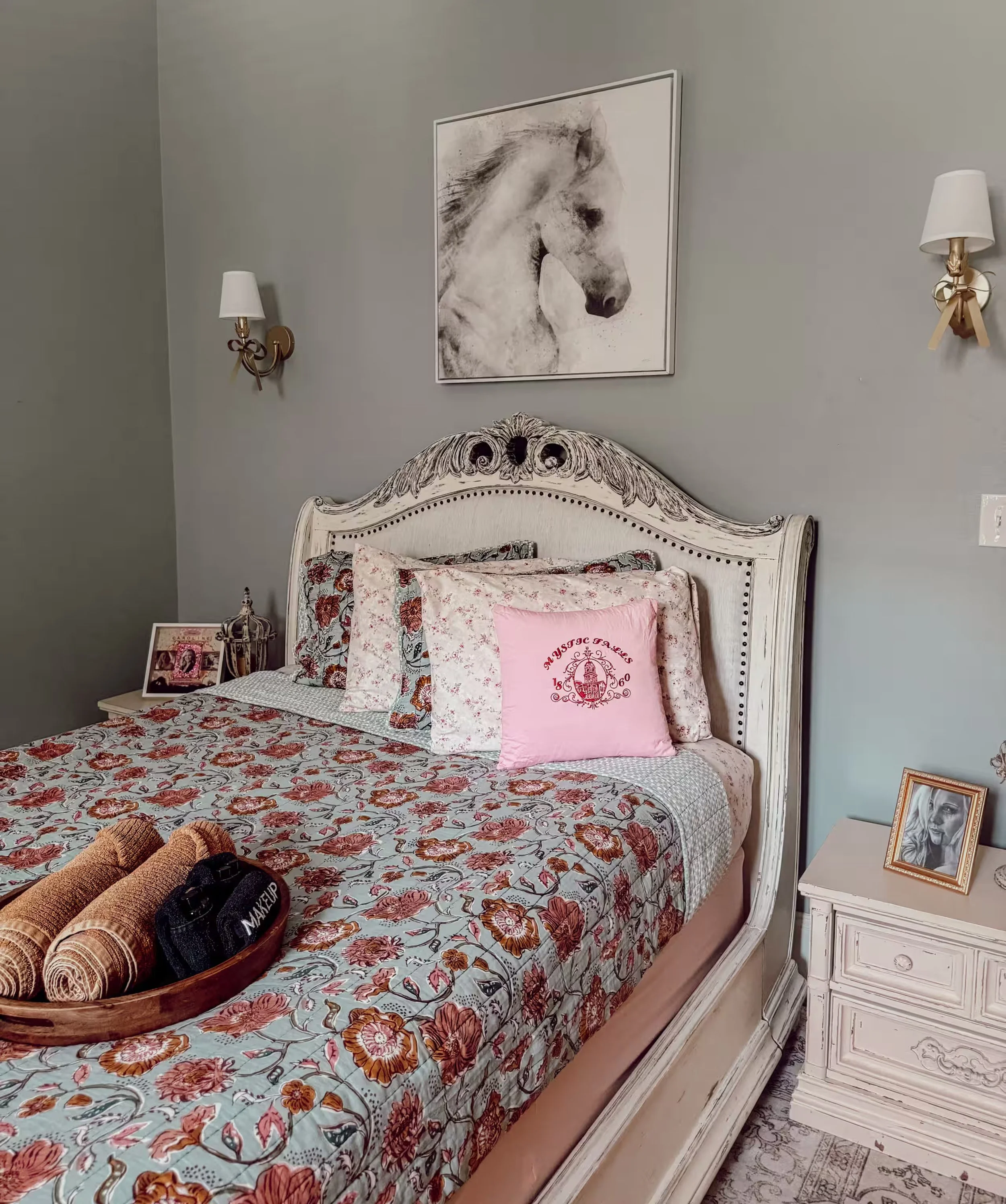 Caroline's Room | Queen Bed