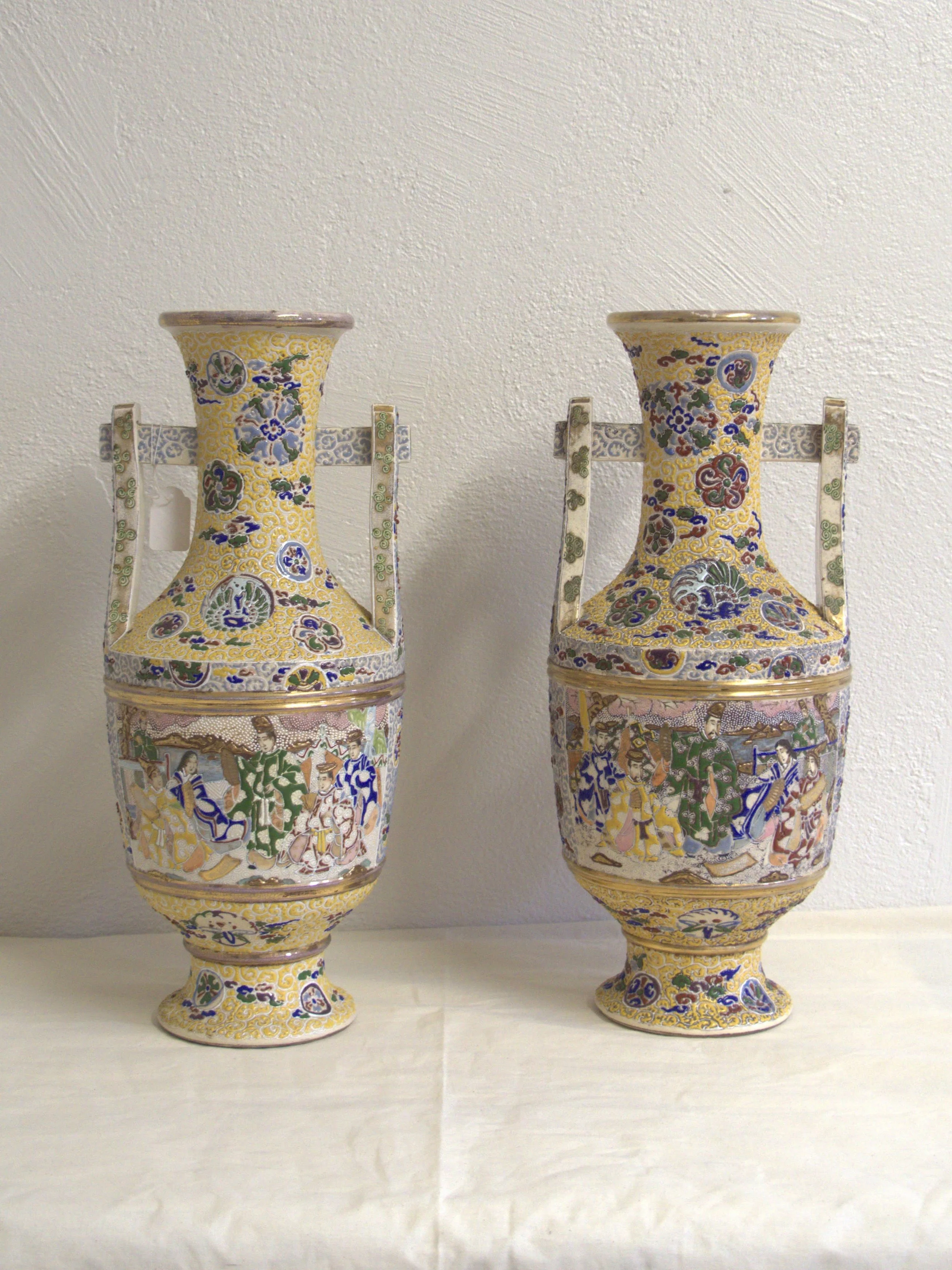 Paire de vases japonais Satsuma