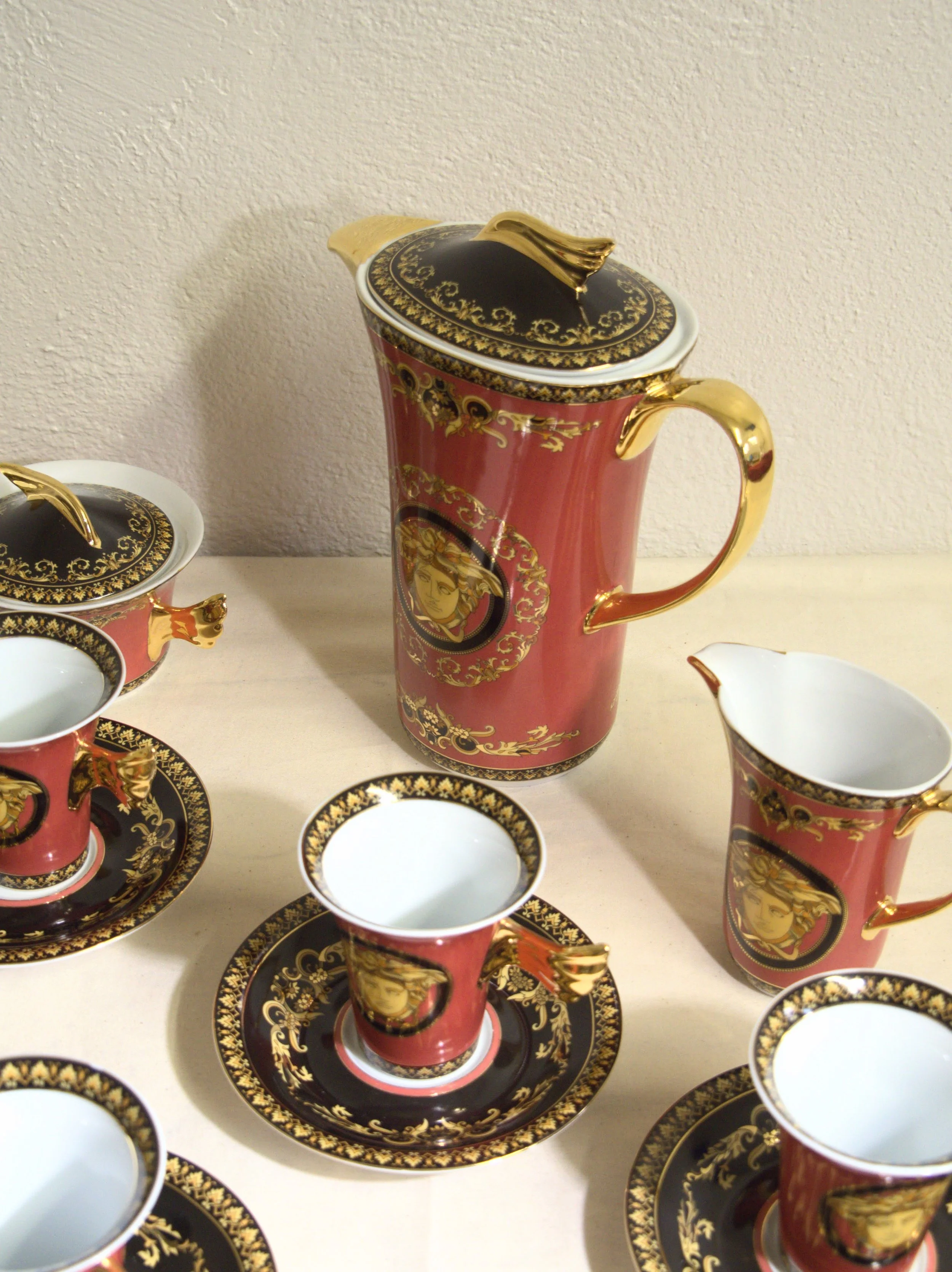Service à café en porcelaine Versace