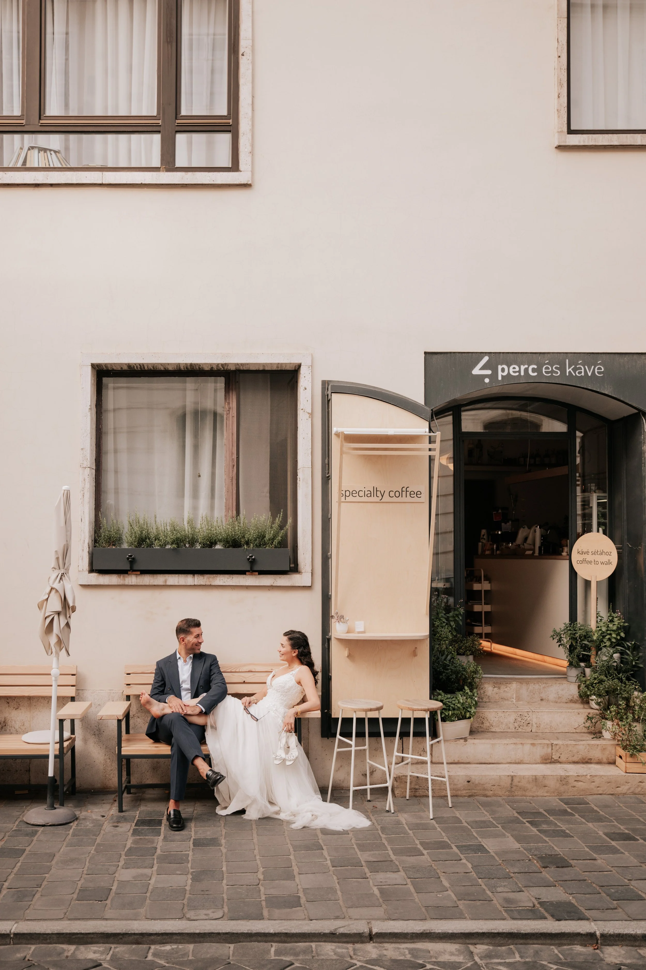 Buda Castle engagement photographer Ihsan Unuvar
