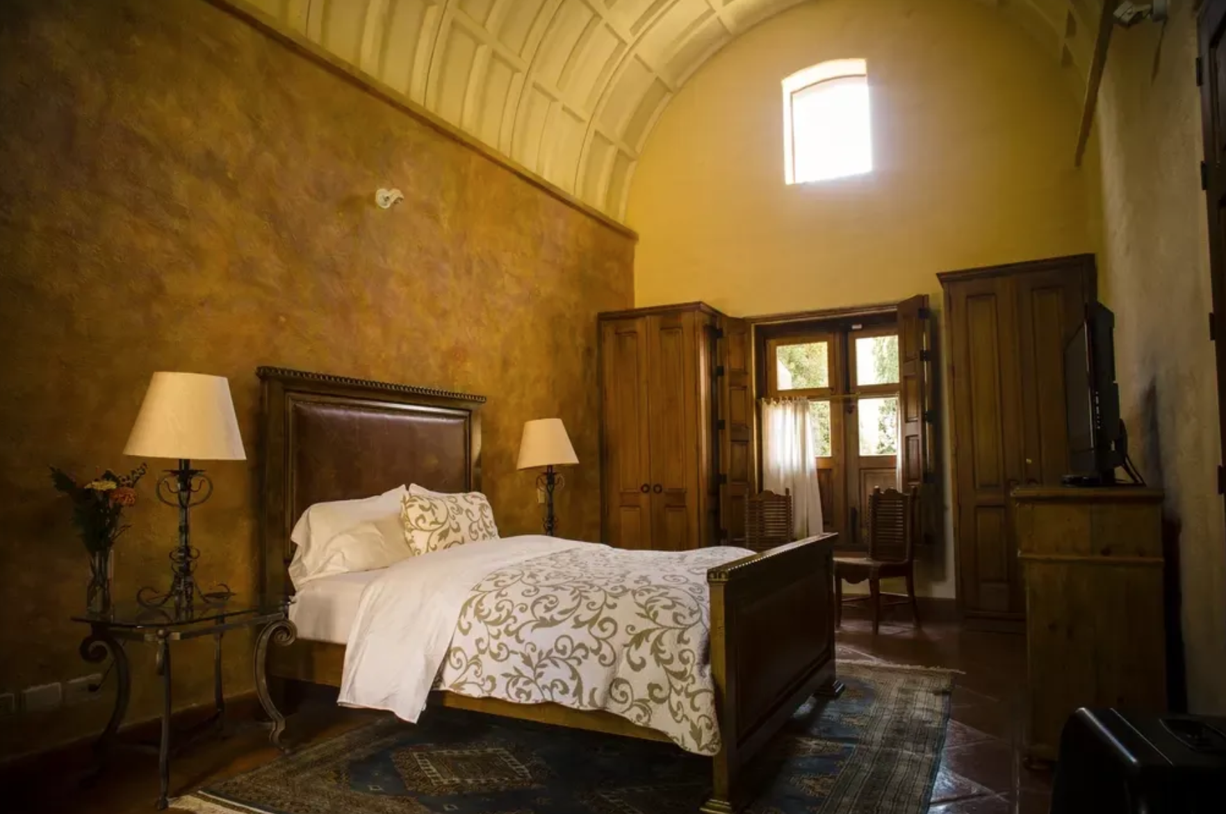 Guest Suite - BEFORE