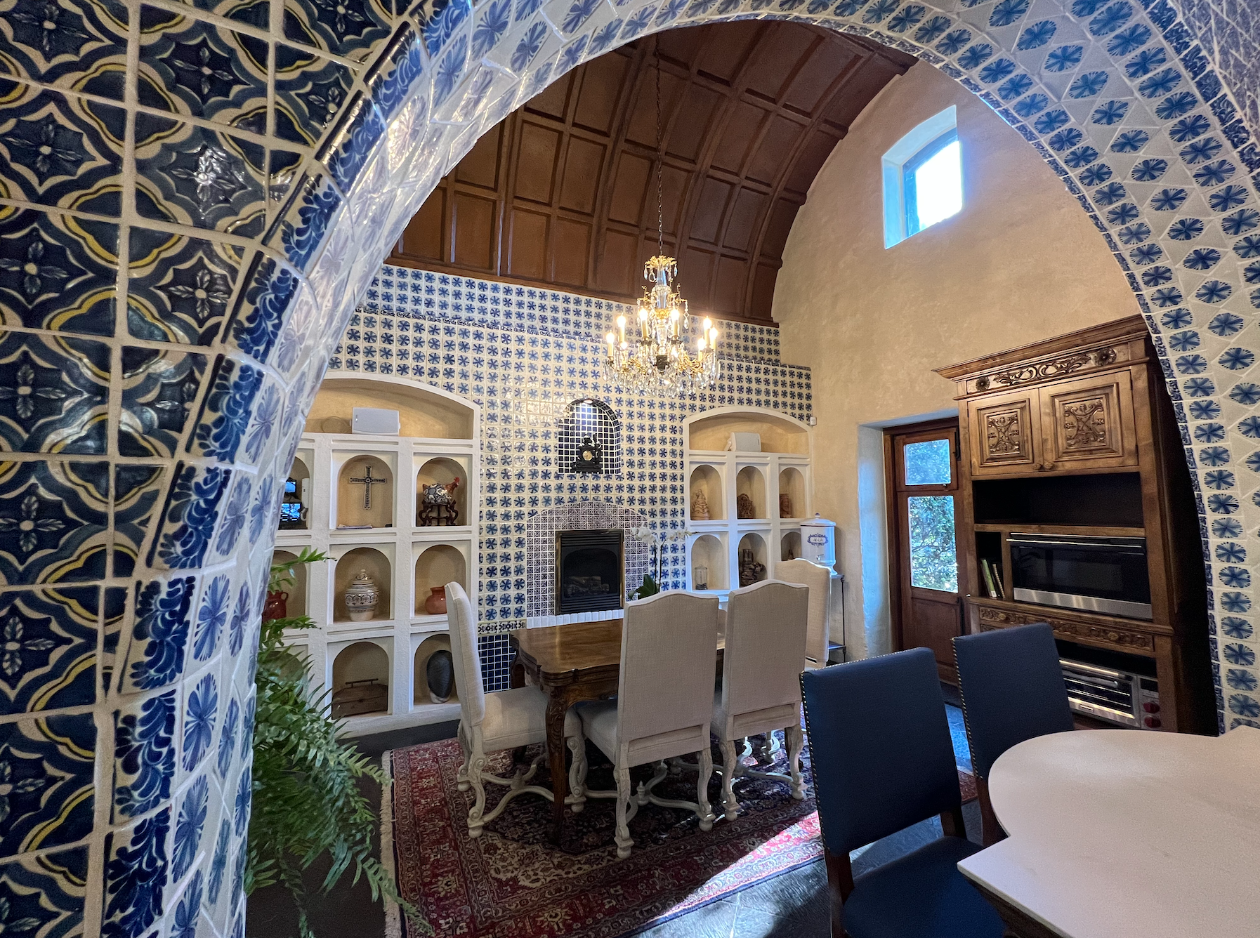 Breakfast Nook - AFTER