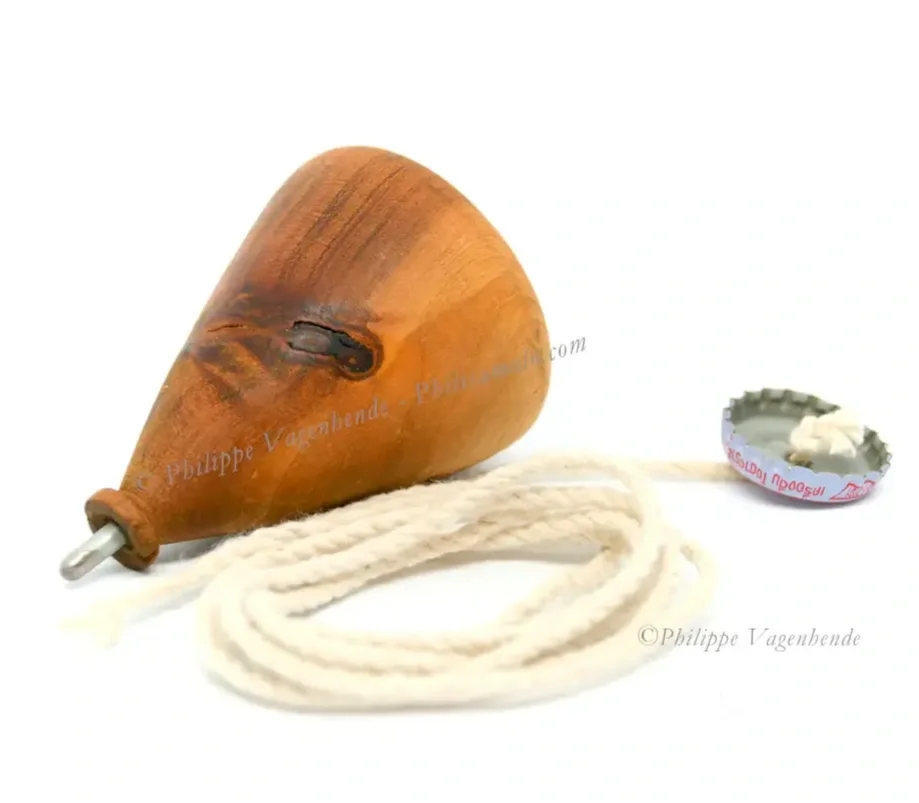 Syria - Damascus - Bulbul - Wooden spinning top