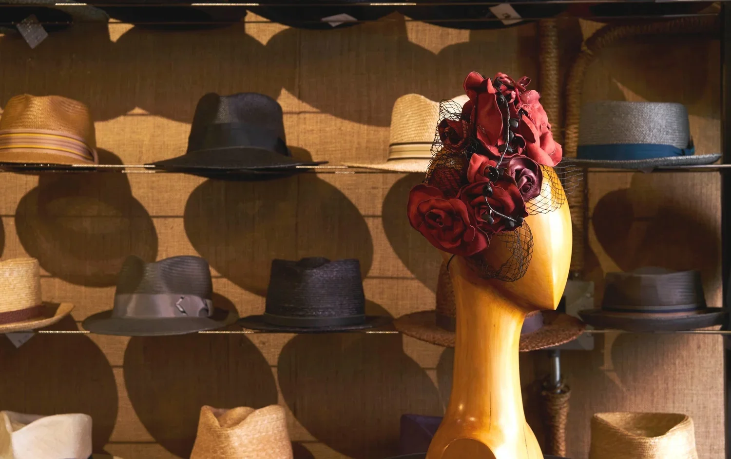 leather+frida+kahlo+crown2.webp