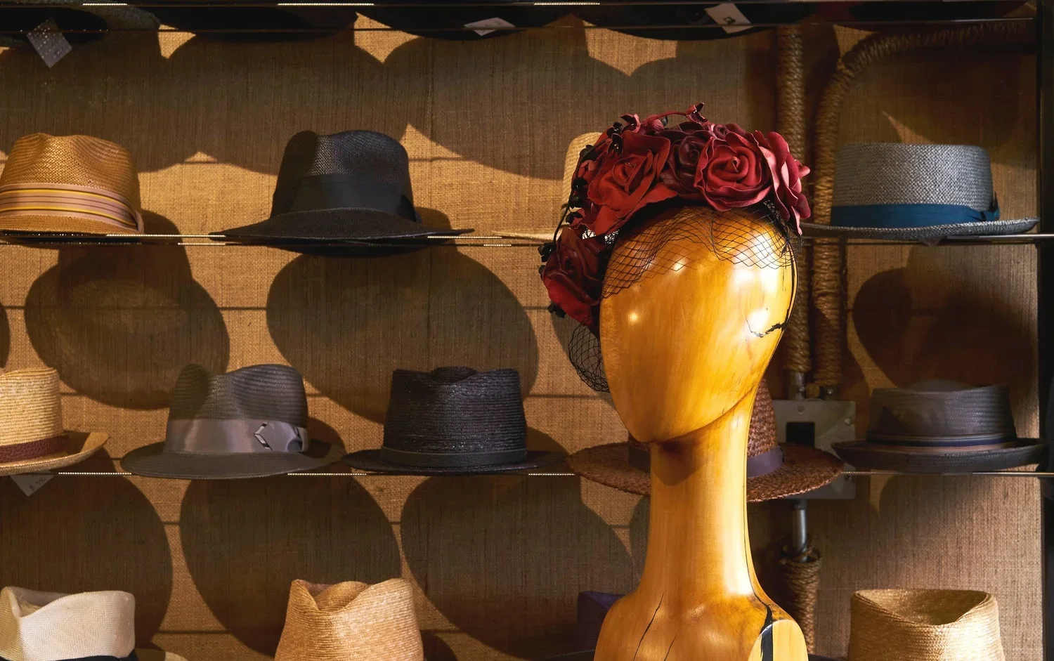 leather+frida+kahlo+crown3.webp