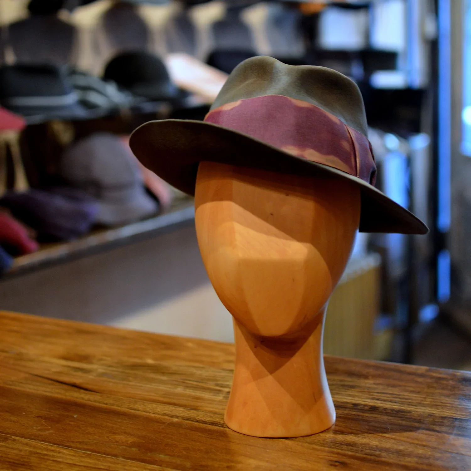 distressed+fedora+brown.webp