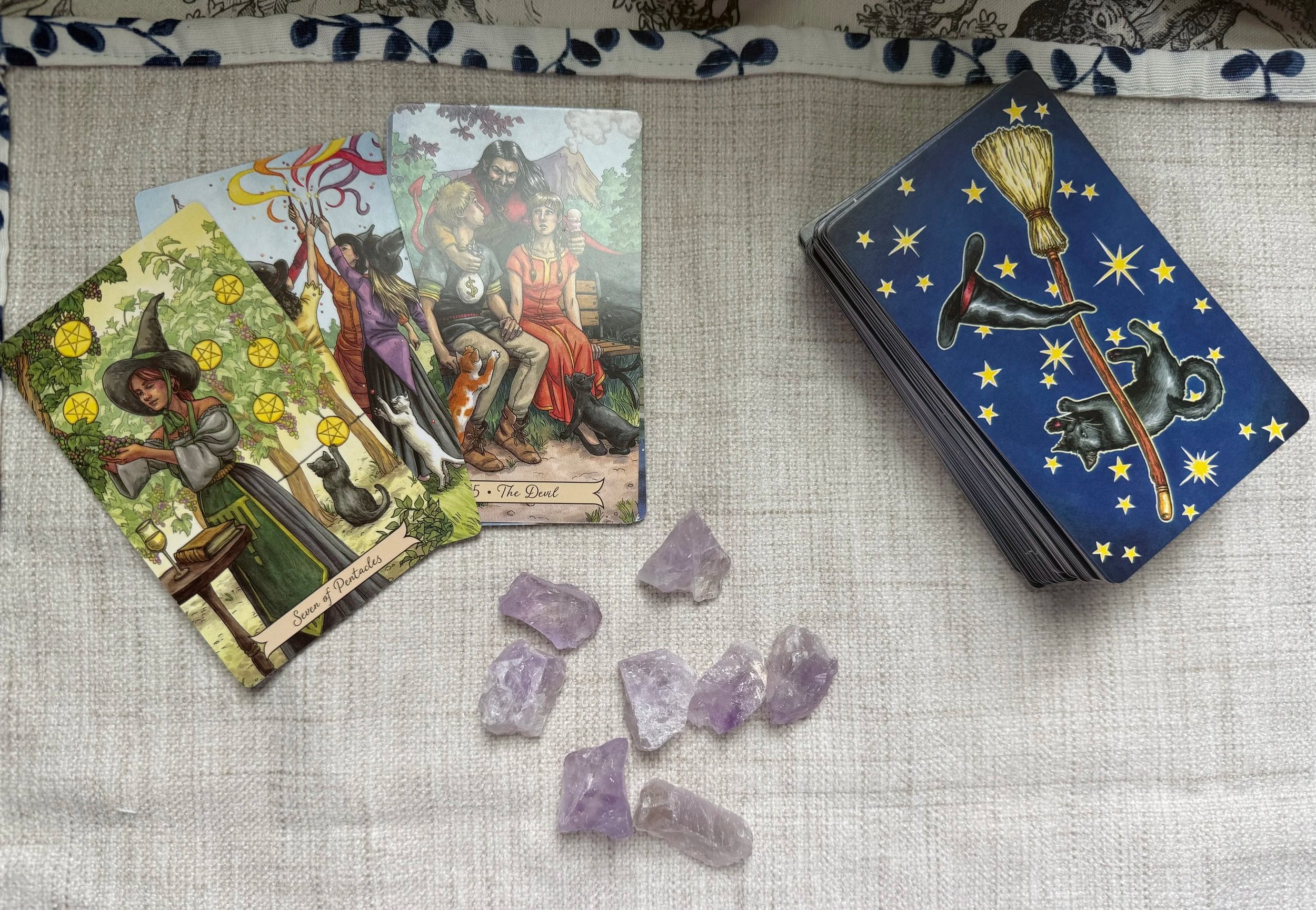 Blue and White Cottagecore Tarot Wrap and Cover