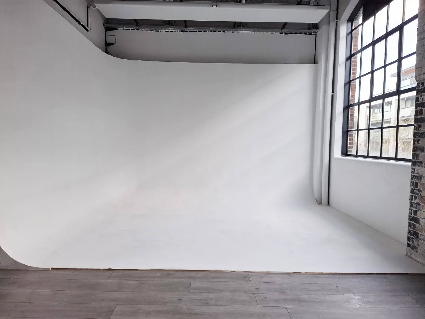Welcome to our brand new natural light photography studio sitting right at the heart of Stratford, featuring an infinity cove and state of the art lighting equipment.

Address: Unit 222, Stratford Workshops, Burford Road, London E15 2SP

Nearest Unde