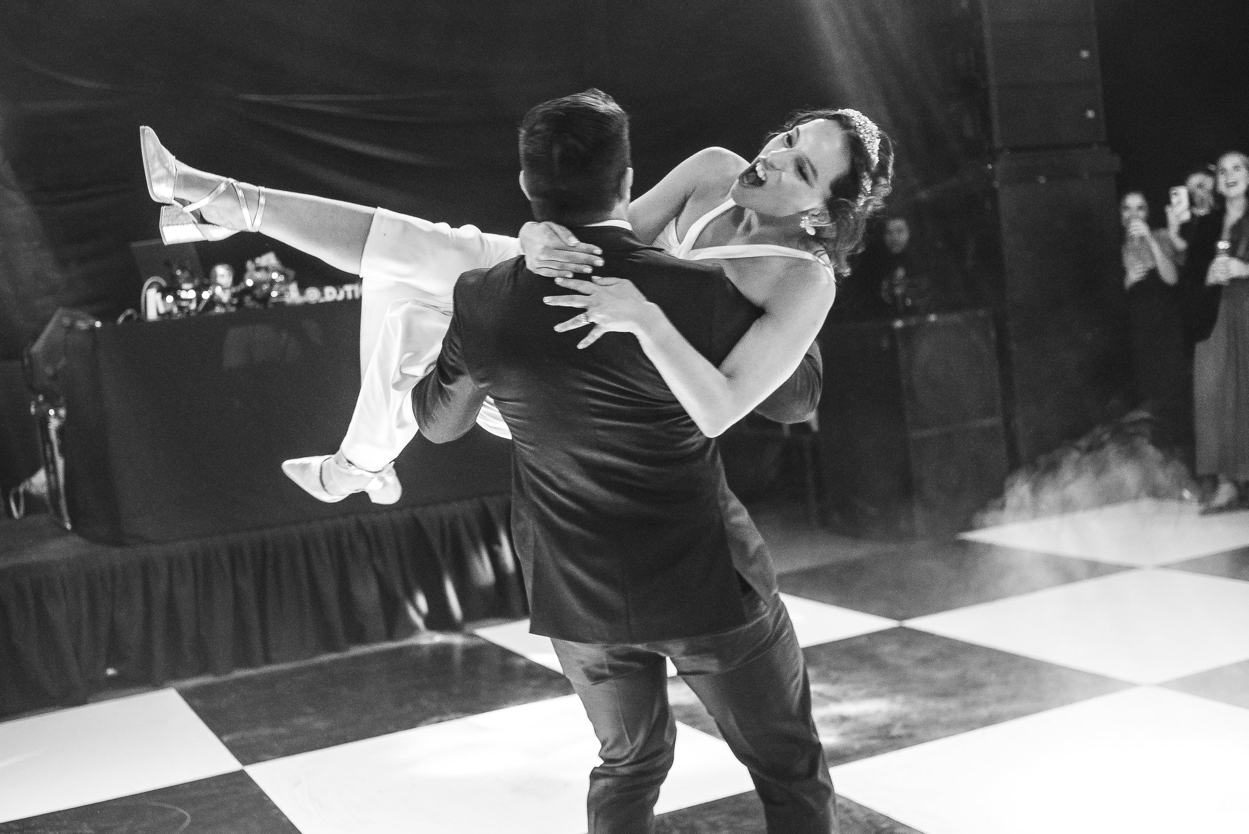 Maxi & Cata / Bosque Luz