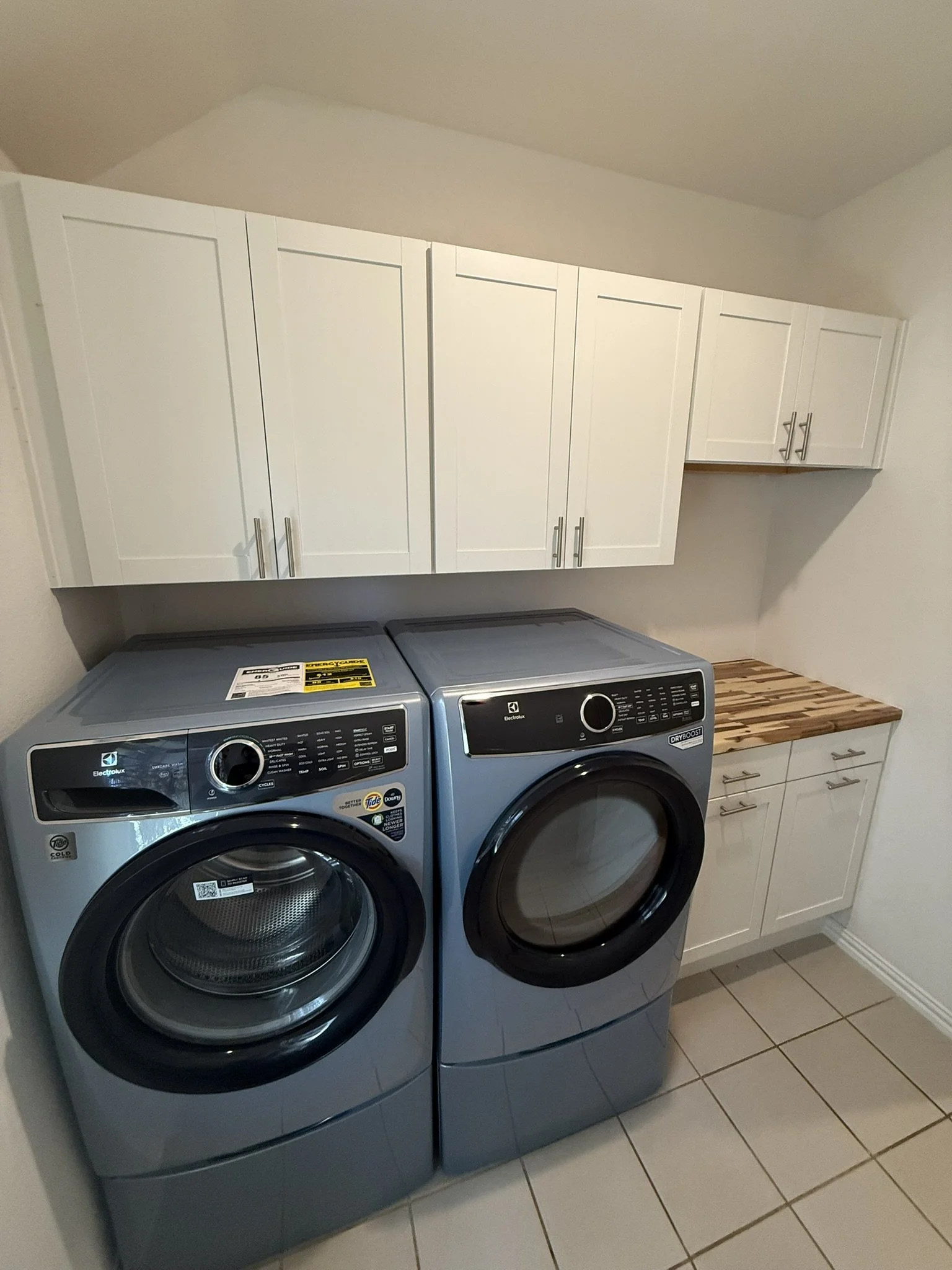 Laundry room cabinet improvement