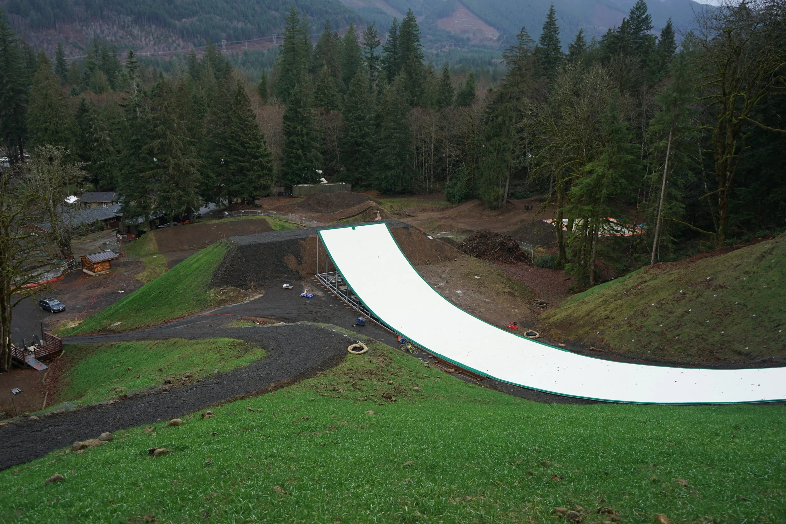 Wy'East Mountain Academy