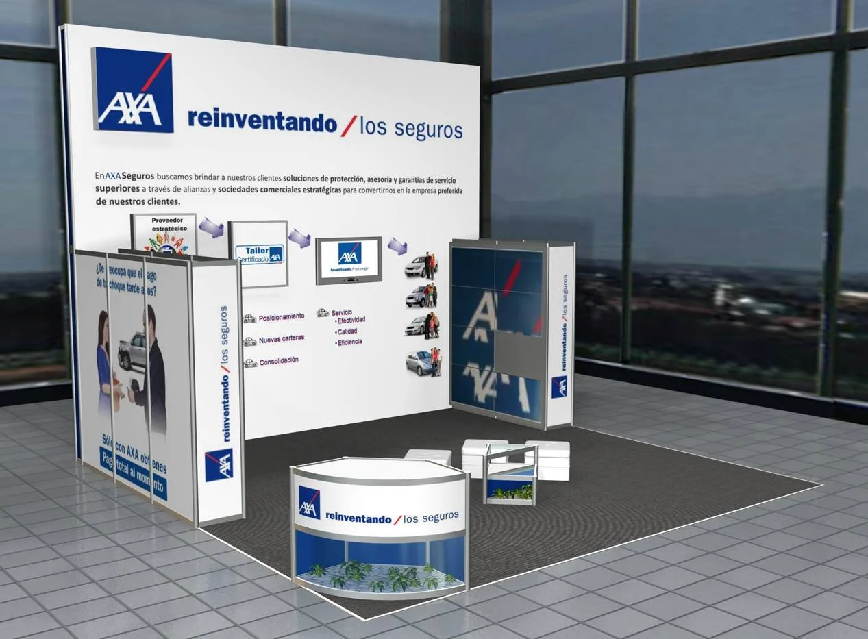 Muestra de exhibición de AXA Seguros en un interior con vista de ventanas. Incluye carteles, pantallas y muebles con logotipo y colores de la empresa.