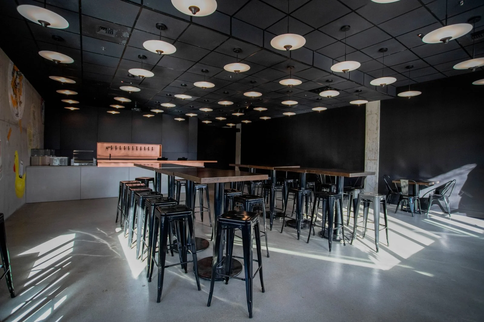 fast-fashion-tasting-room-19.jpg