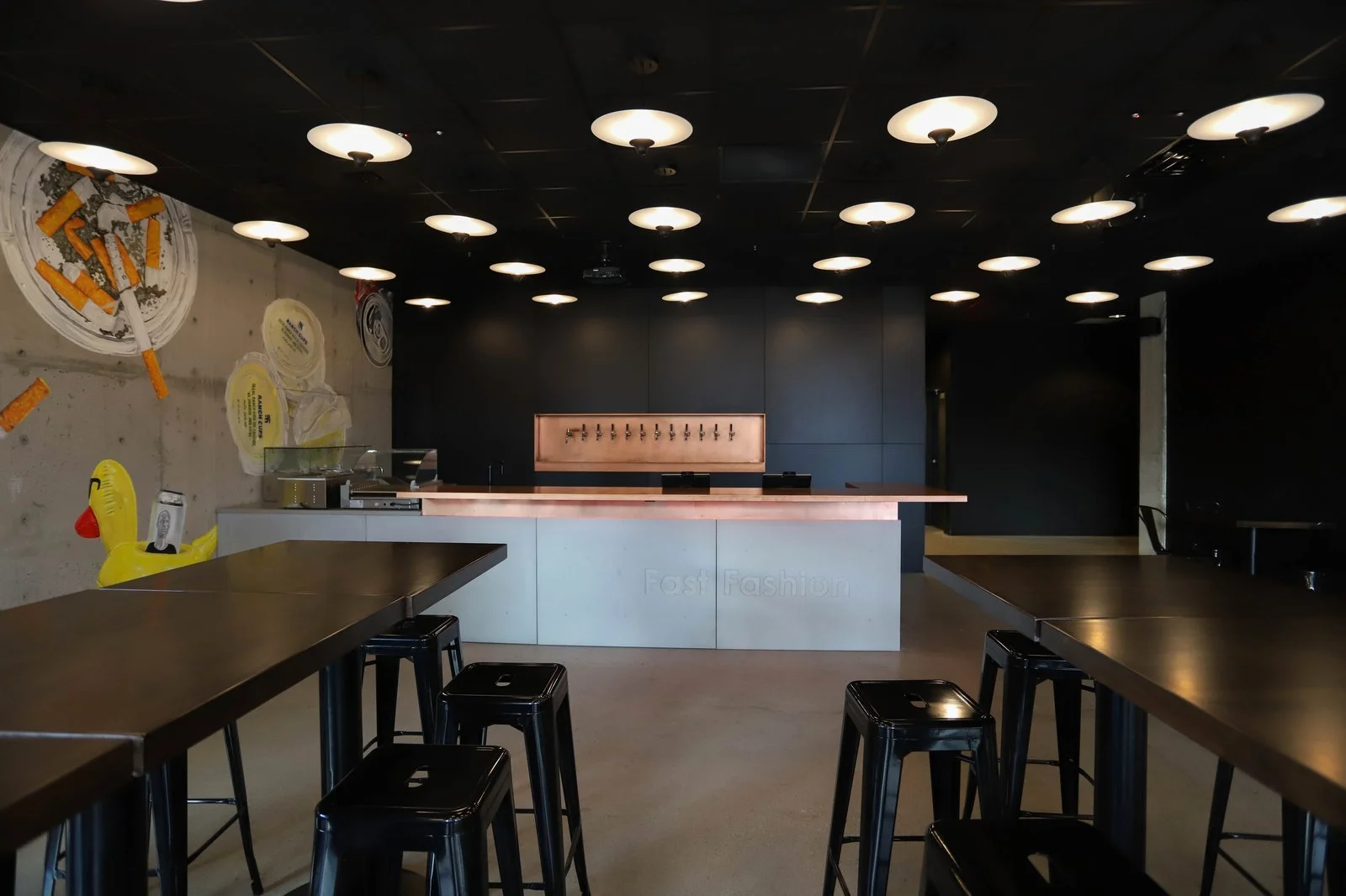 fast-fashion-tasting-room-26.jpg