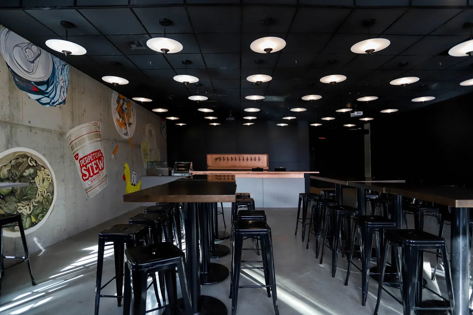 fast-fashion-tasting-room-24.jpg