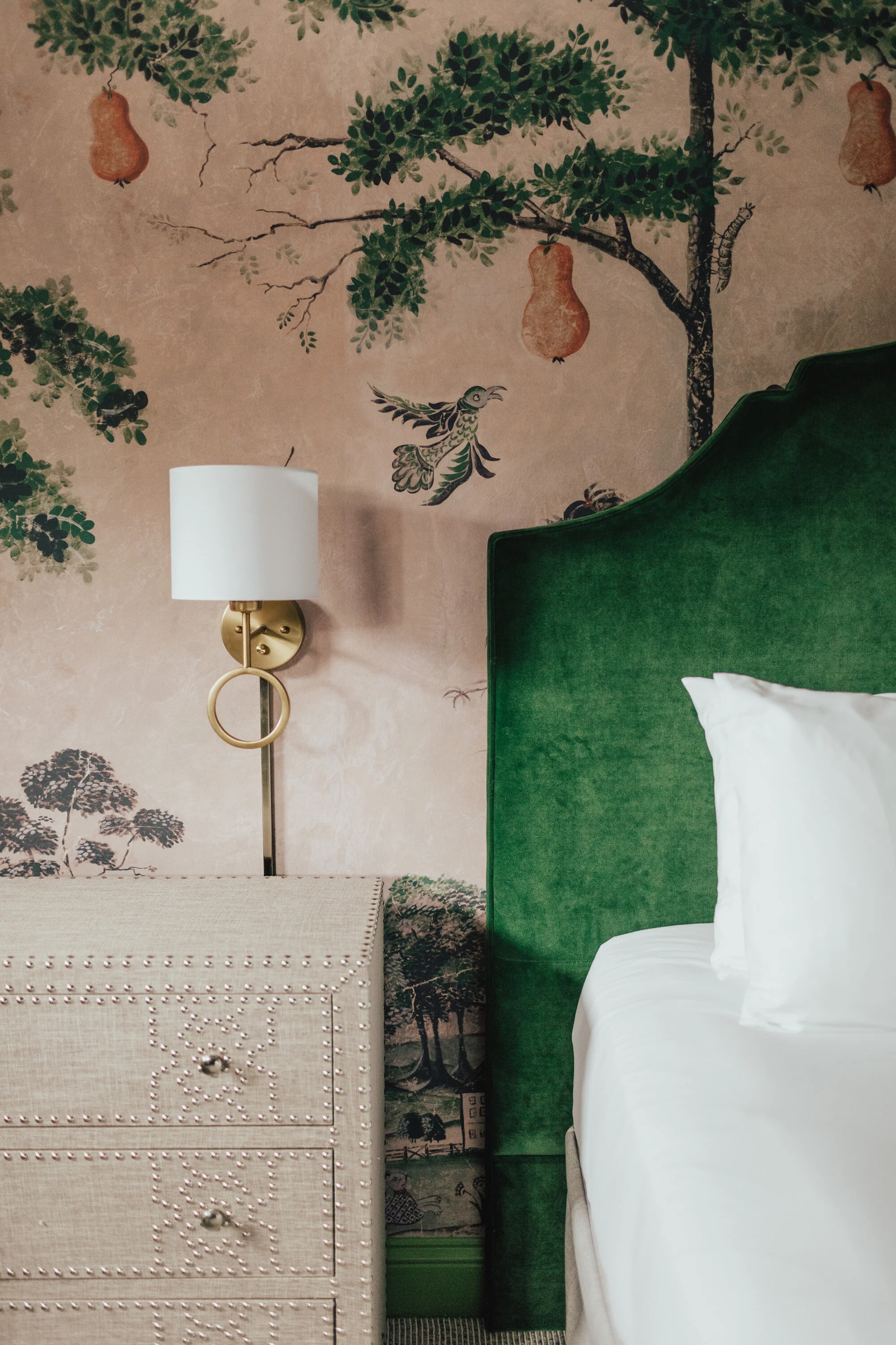 Winston Solvang Wallpaper