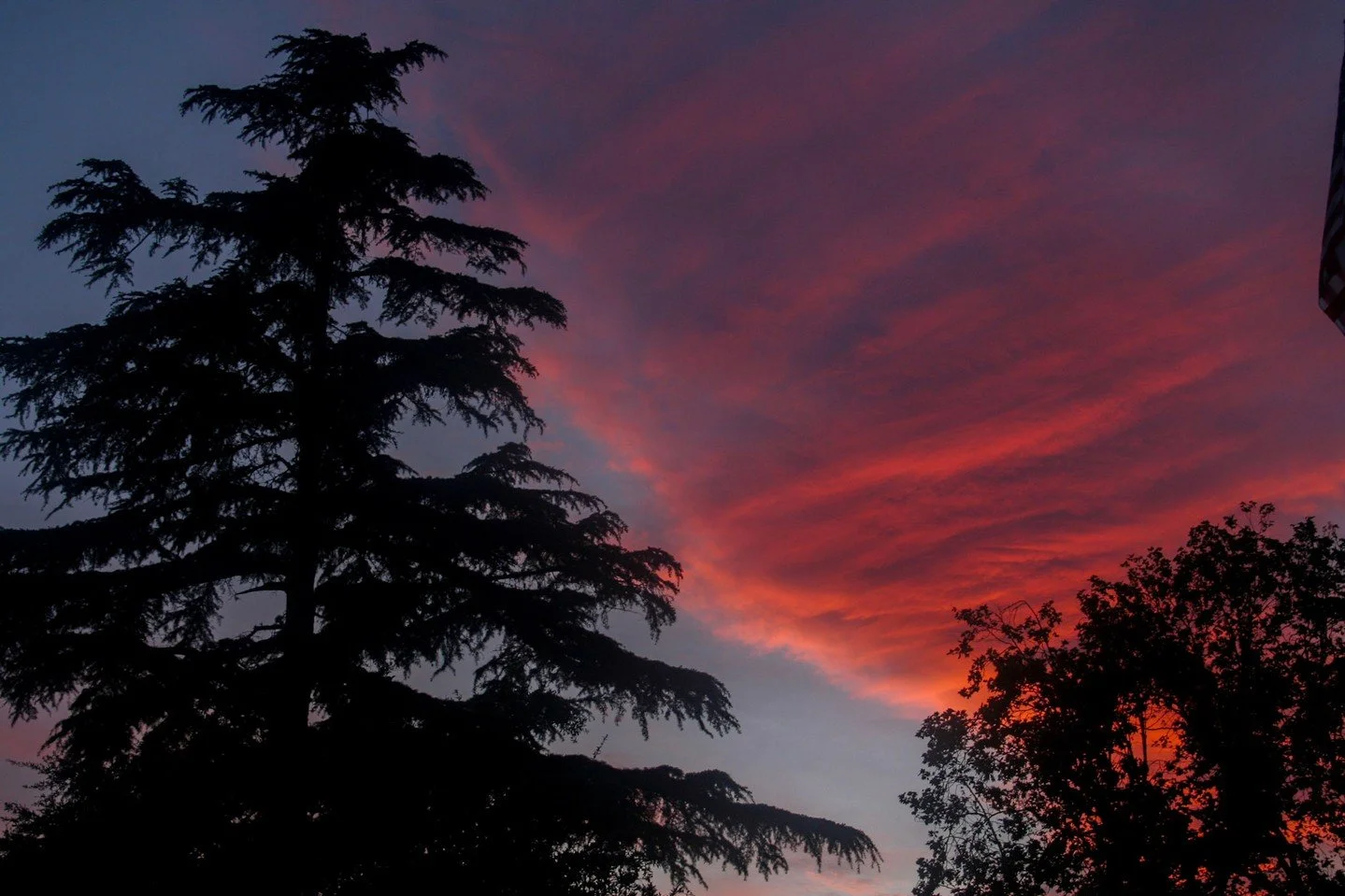 Encounter captivating sunsets as you relax after a busy day discovering the magic of Solvang. 🌄 #Sunset #CottonCandySkies #TravelCalifornia #Solvang #CaliSunset #Destination #TheWinstonHotel #Travel