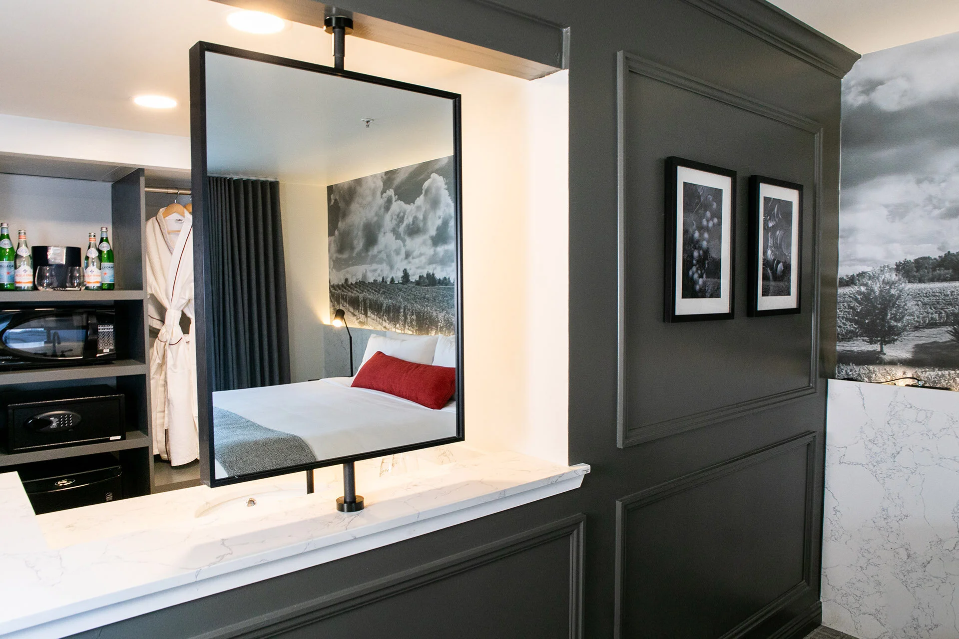 Service, Style &amp; Sophistication. Every room in Vinland has been expertly designed to provide creature comforts with class.&nbsp;