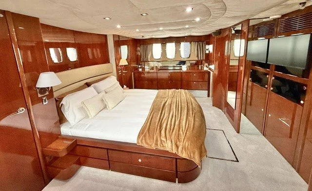 Bed1.jpg