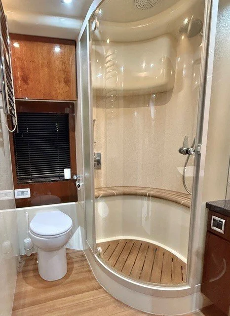 bath2.jpg