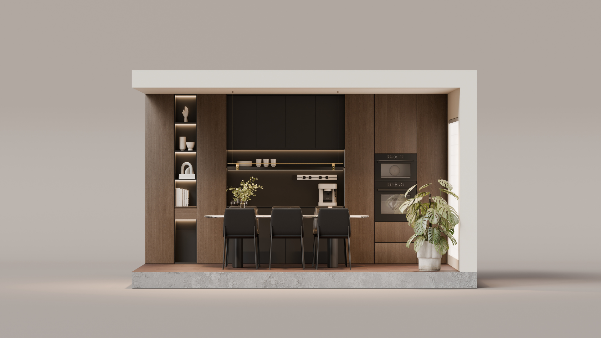 Moderne Kücheneinrichtung mit schwarzen und holzfarbenen Schränken, einer Kochinsel mit drei schwarzen Stühlen, einer Küchenmaschine, einer Pflanze, und offenen Regalen mit Geschirr und Dekorationsgegenständen.