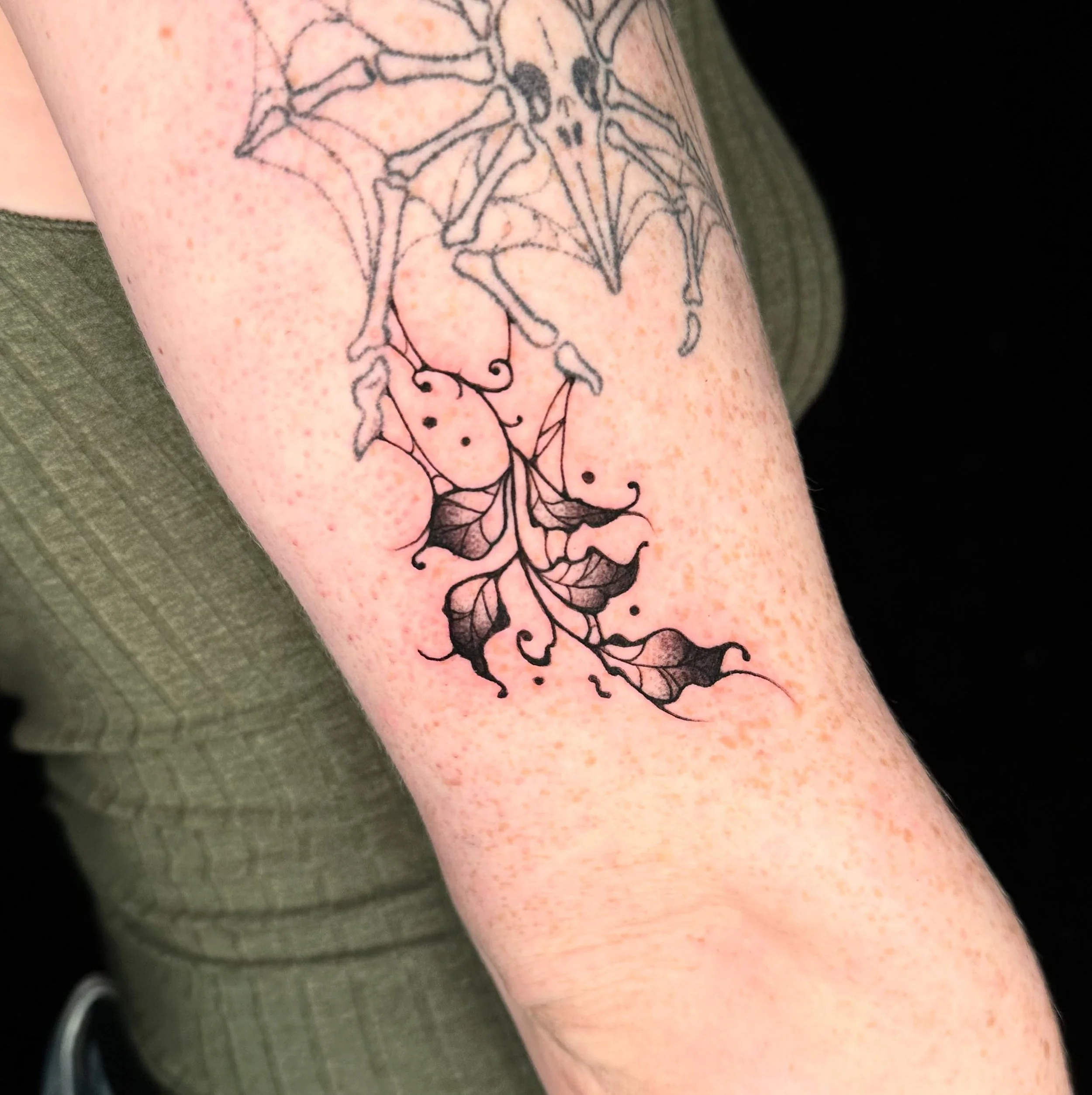 Got the chance to attempt stipple shading for the first time with this piece from my flash! I&rsquo;m very happy with how it came out 🎉 We decided to add some spider webs to tie it into the existing spider tattoo above my flash piece (not tattooed b