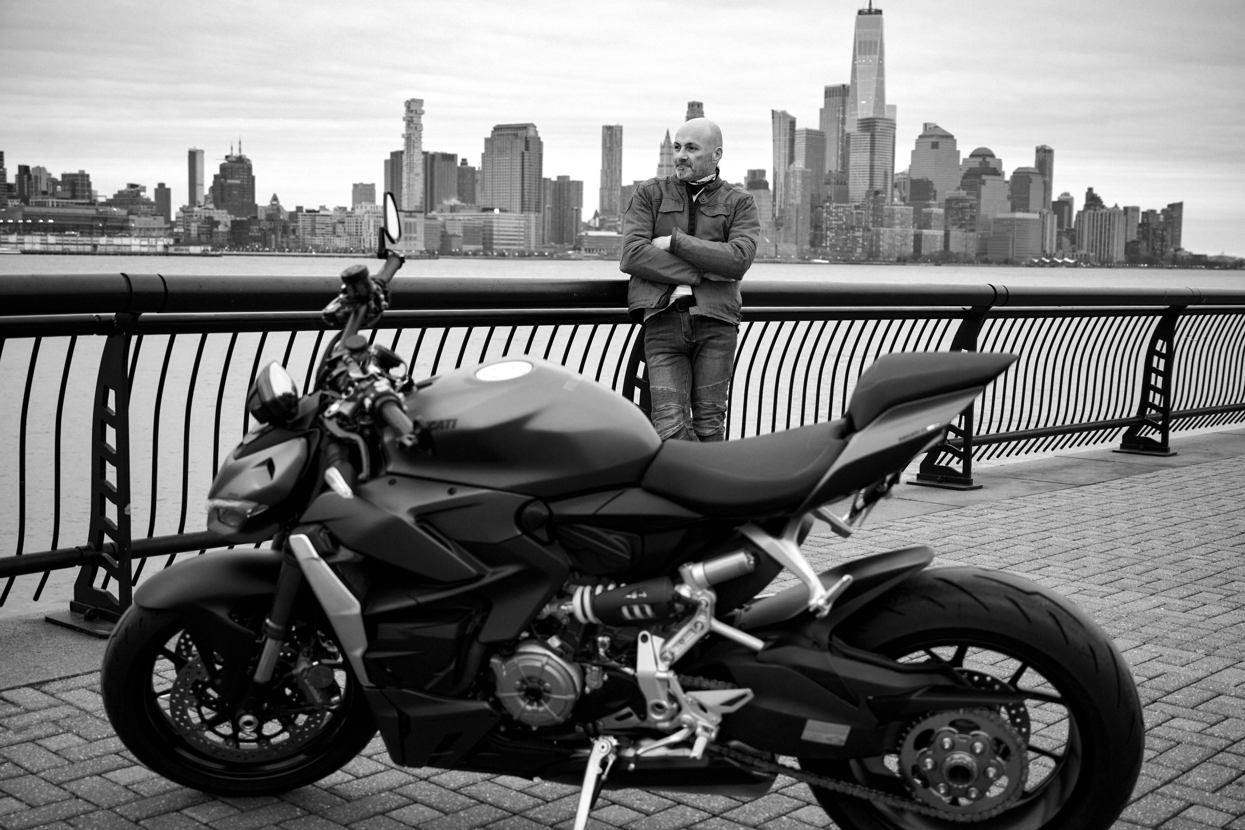 _DSC9868_B&W (1).JPG