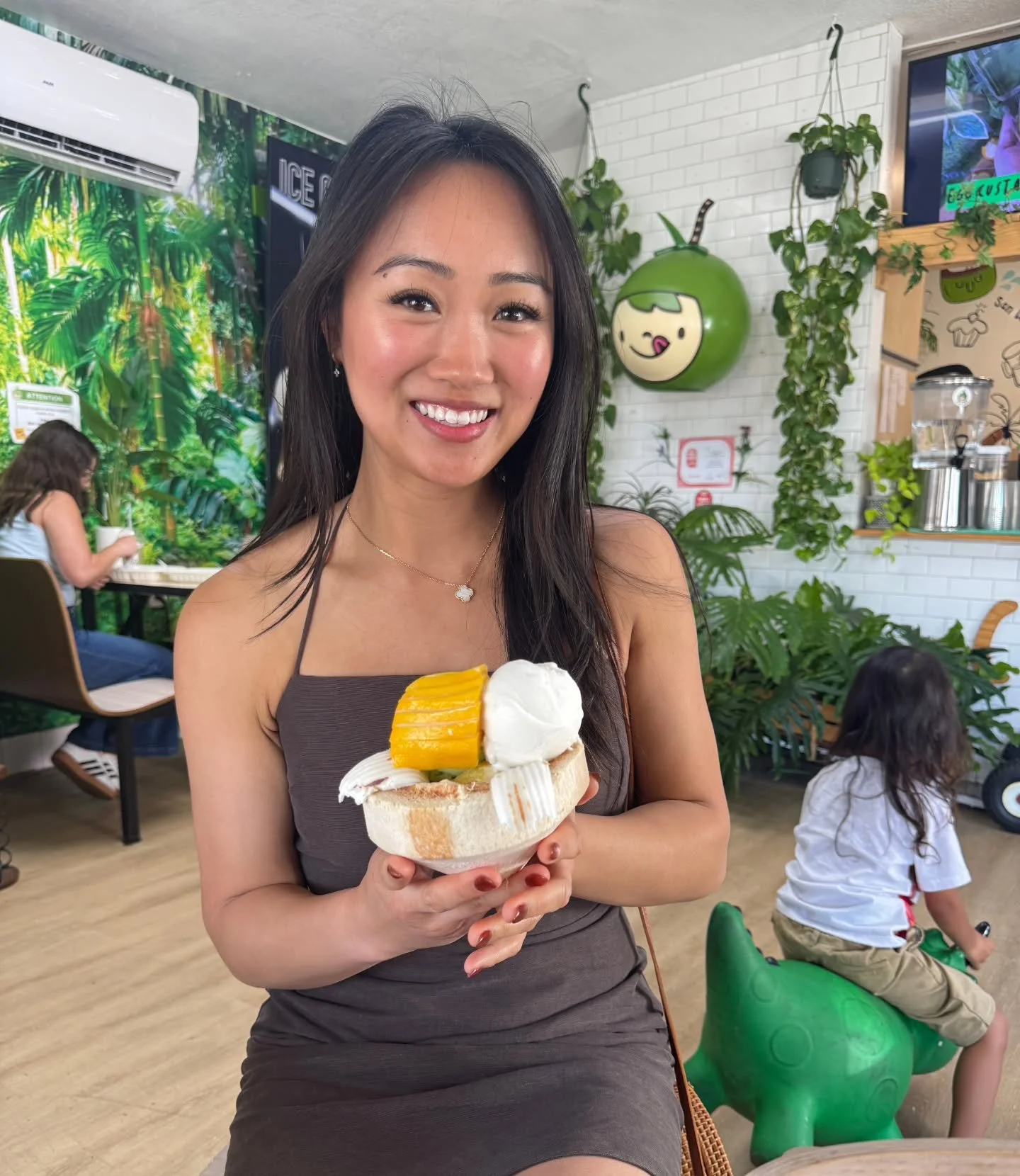hiii, here's a little &ldquo;meet the baker&rdquo; post for the friends i've yet to meet 🤍

i'm win, a dog mom to two mini aussies (nugget and frankie), matcha lover, self proclaimed professional cafe hopper/pastry eater, and sometimes outdoor enthu