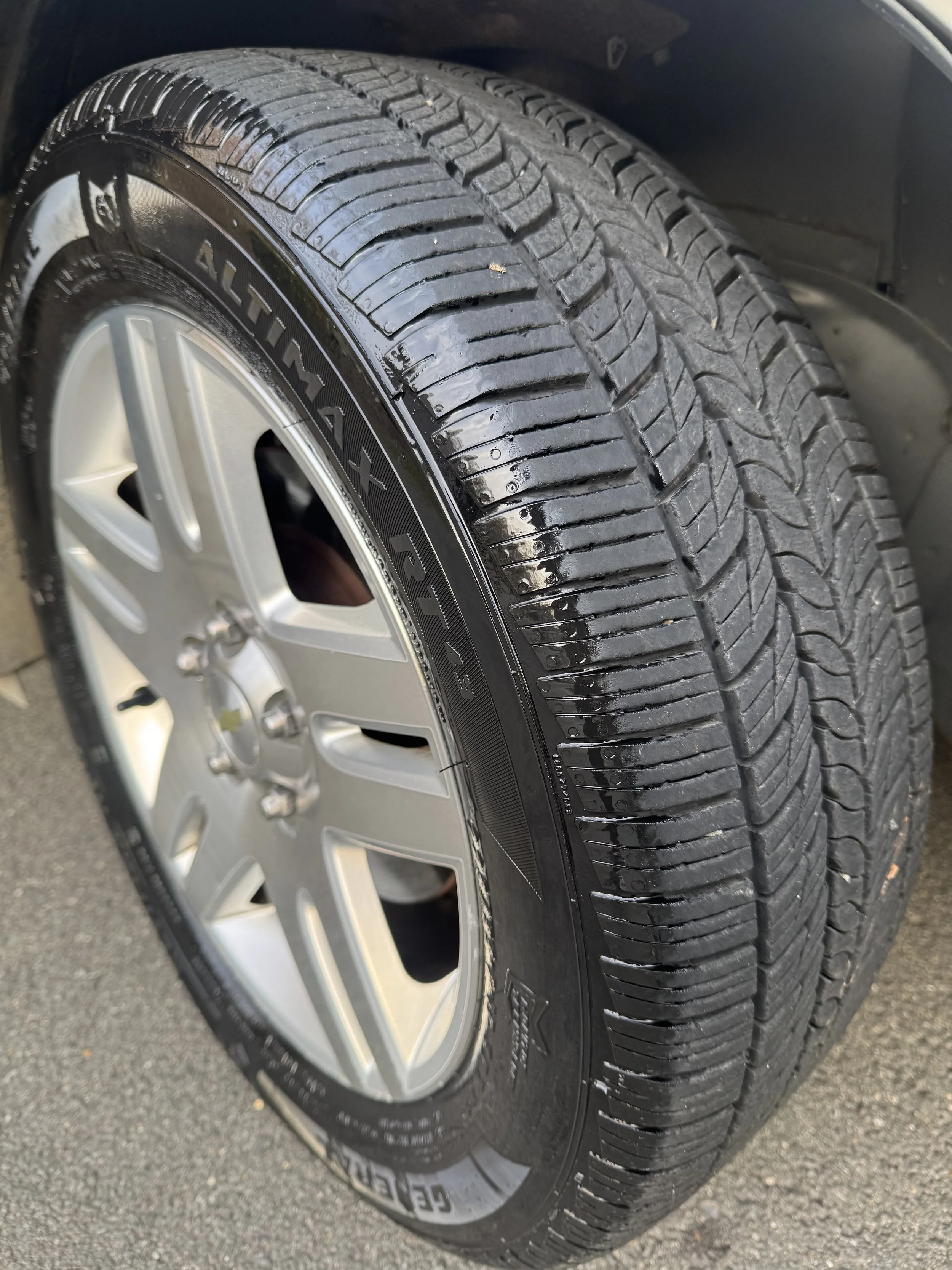Nearly new General Altimax tires