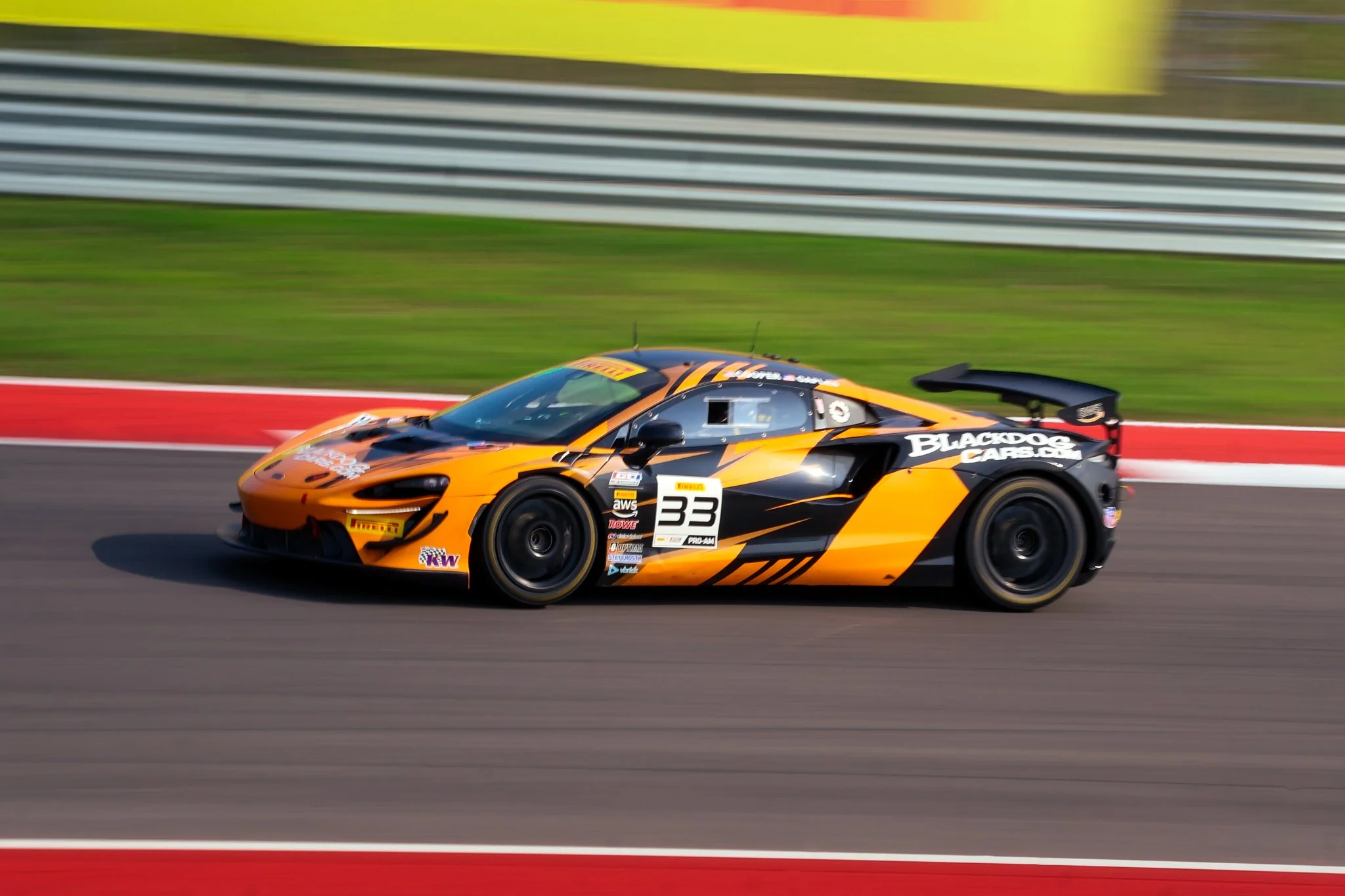 Mclaren GT4-2.jpg