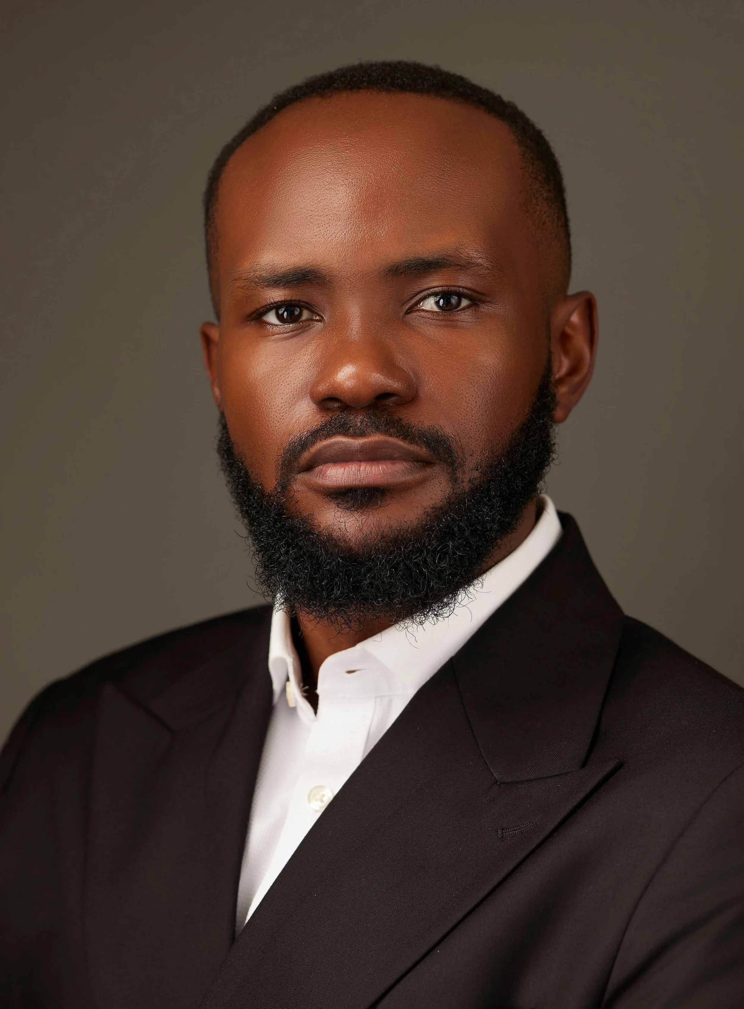 OCTERRACAPTALHEADSHOT.1831.jpg