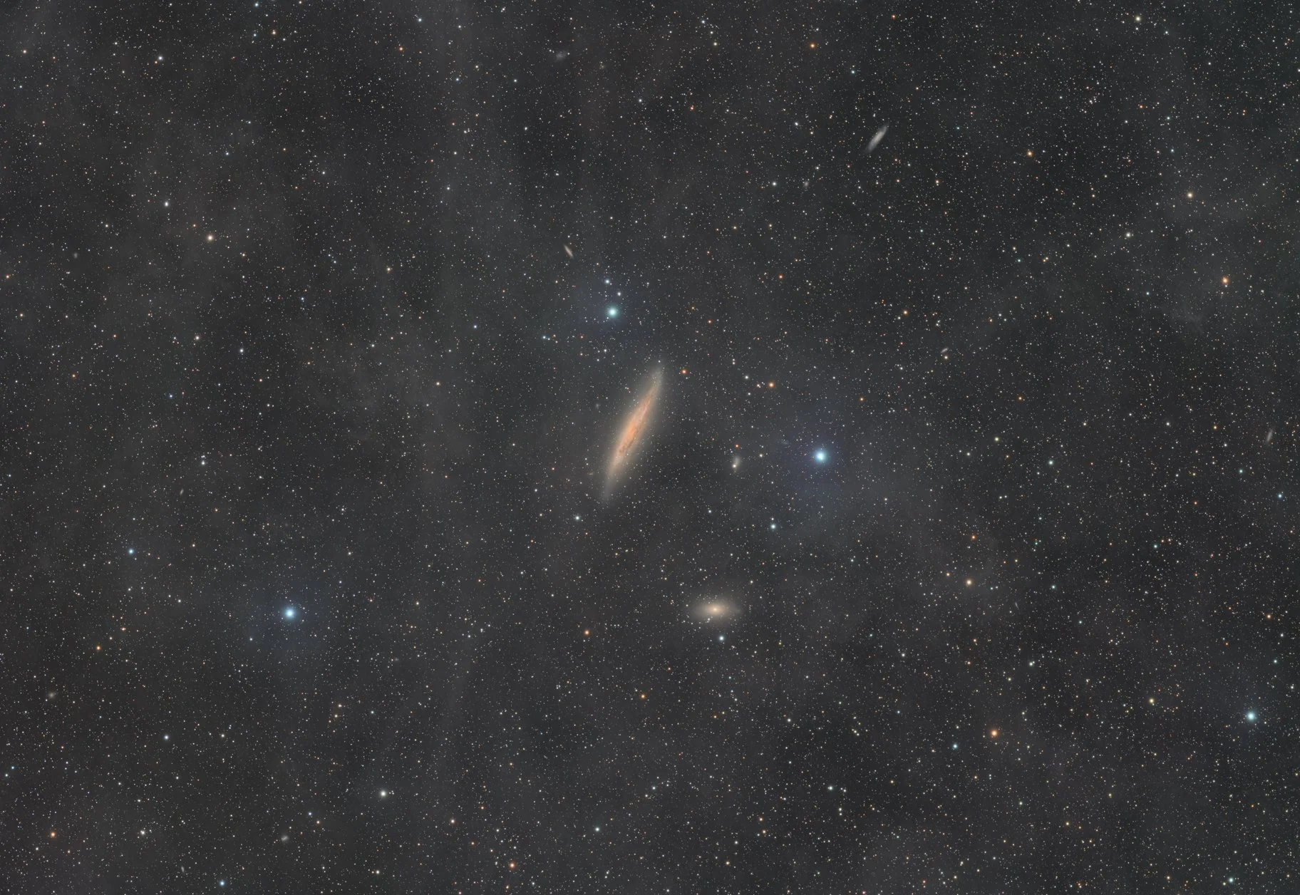 The Punctum Galaxy through Dust