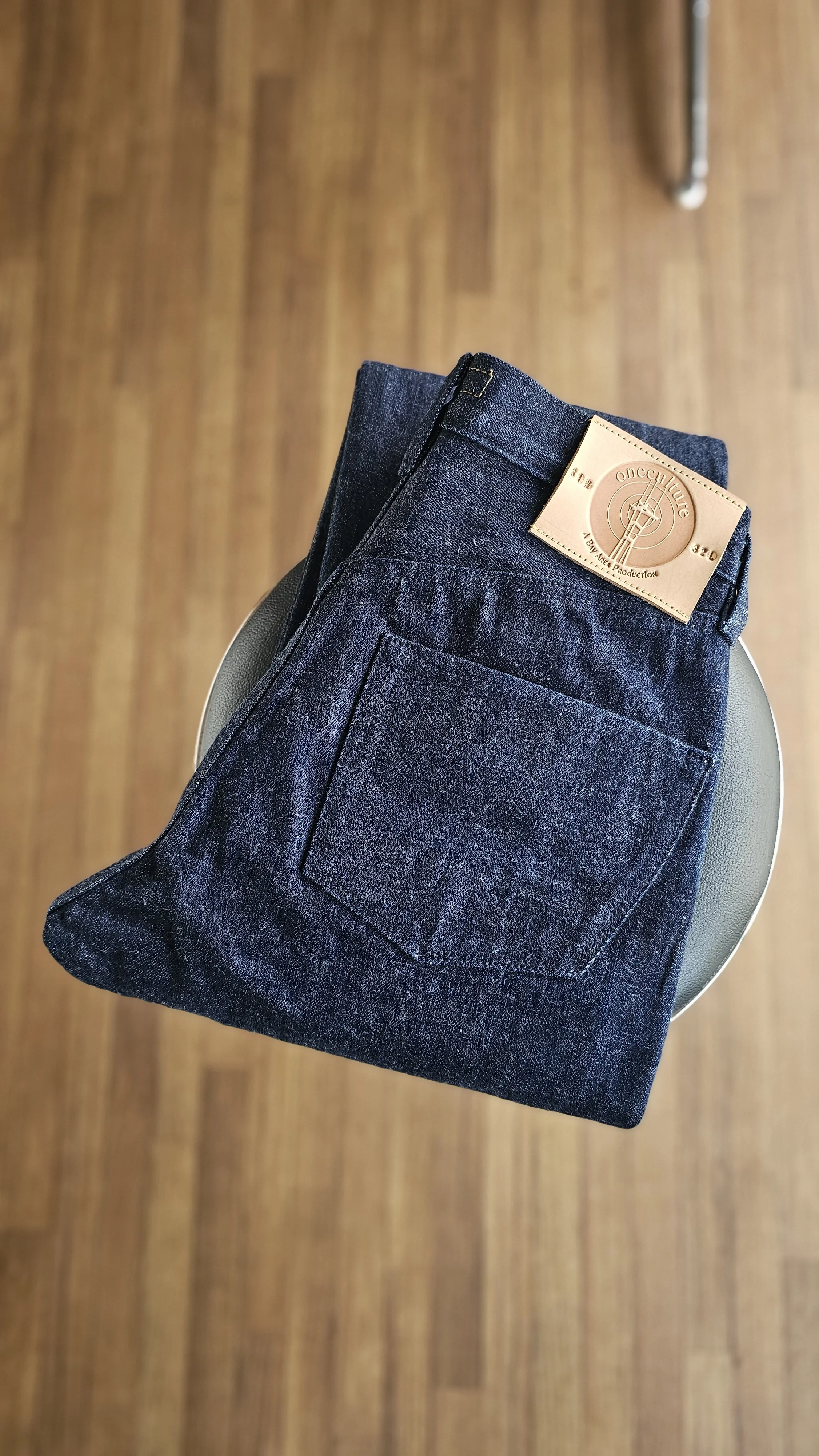 BIOTRON // 14.5oz (31×32)