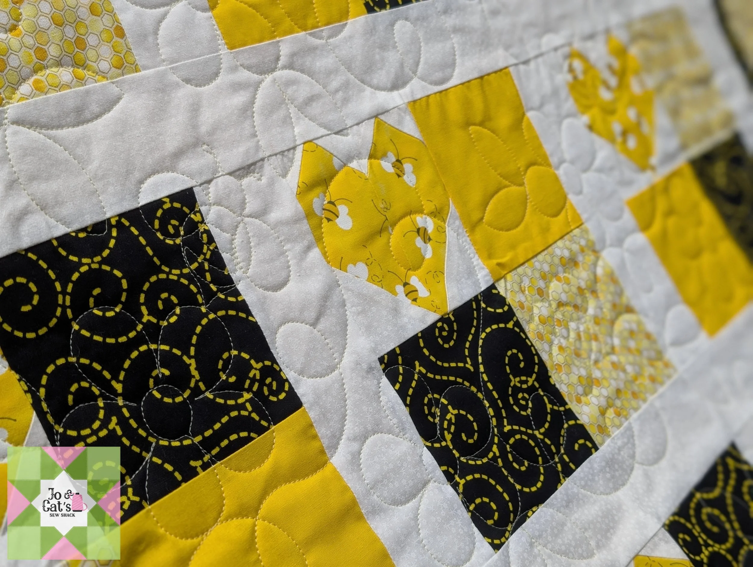 023 Bees & Hearts_07.jpg