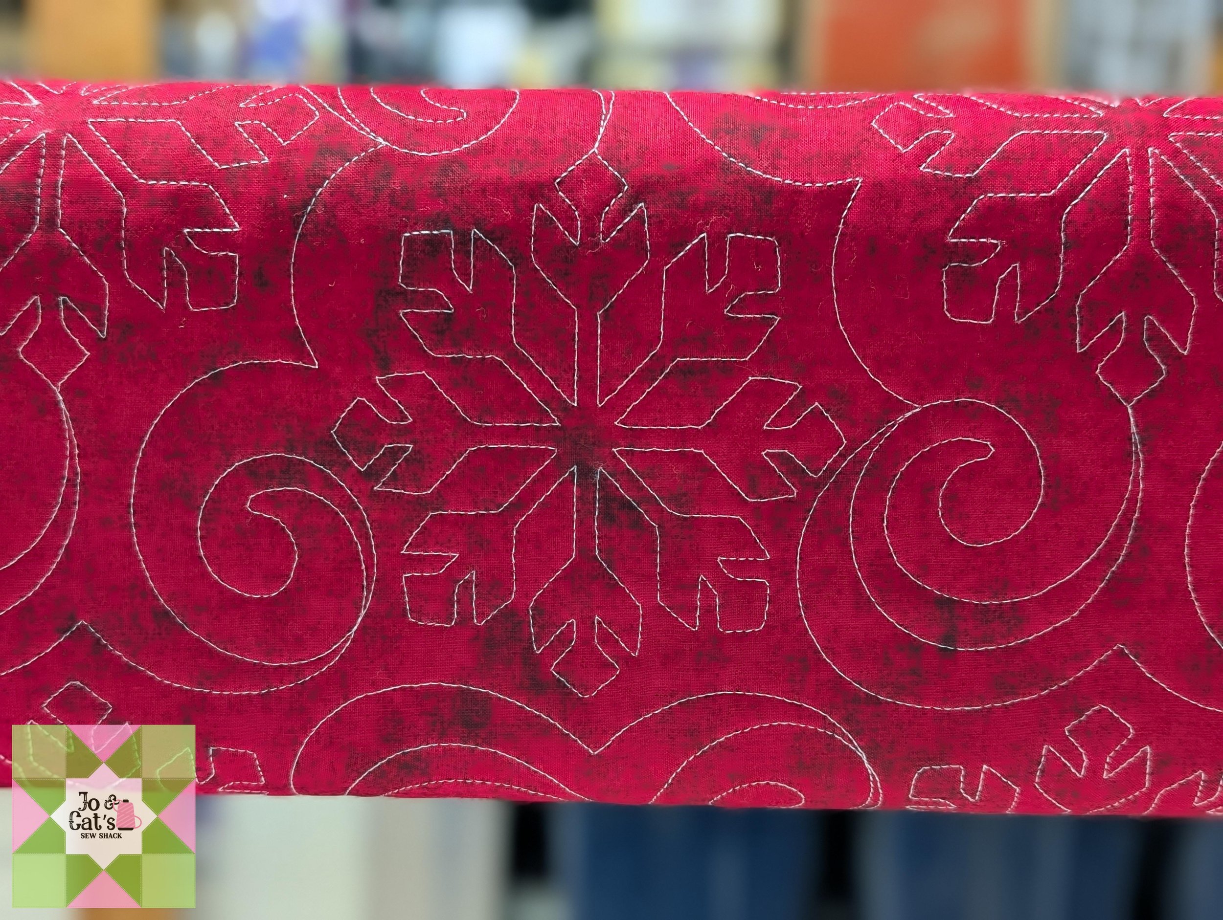 020 2 Christmas Table Runners_03.jpg