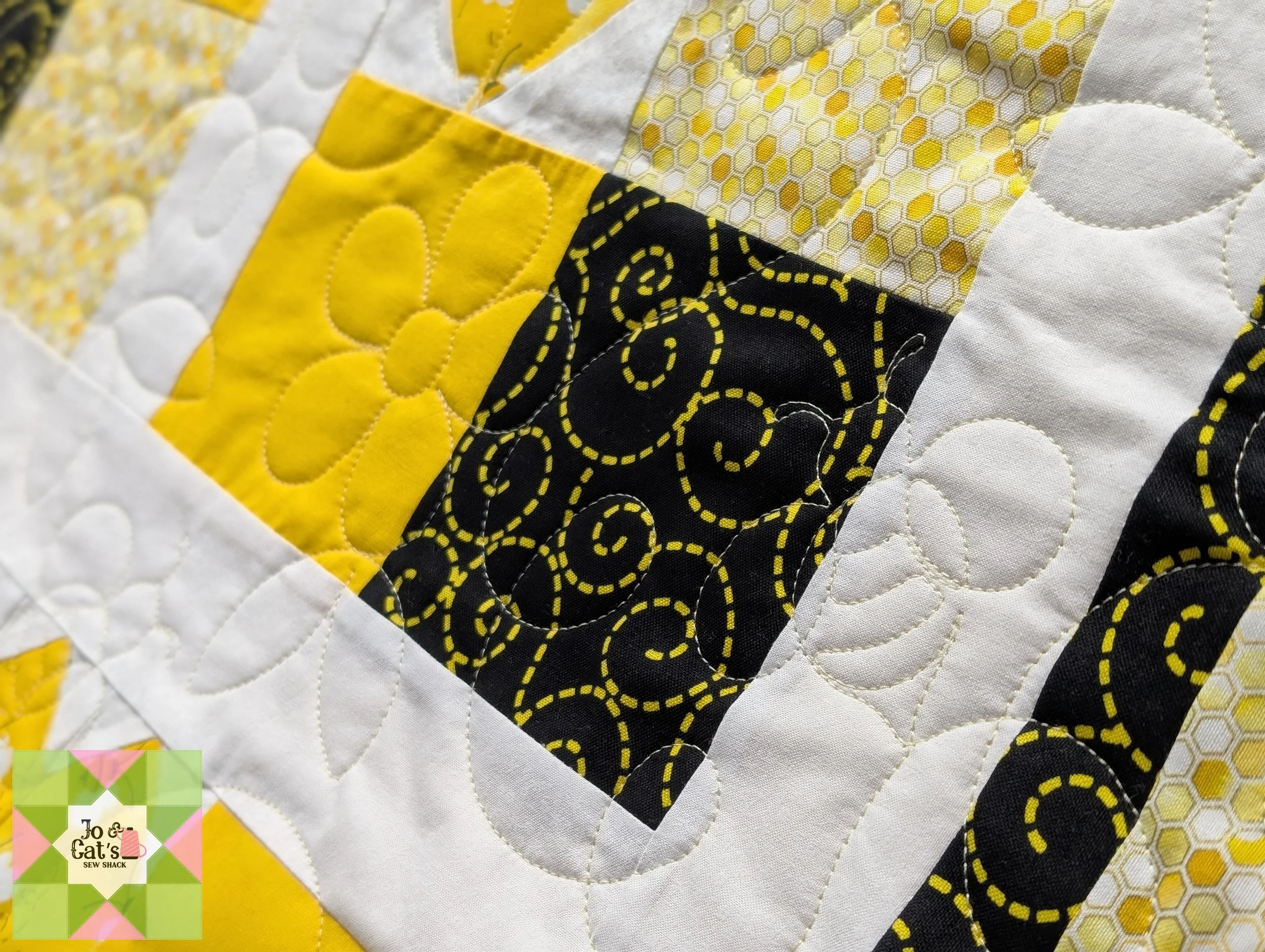 023 Bees & Hearts_06.jpg
