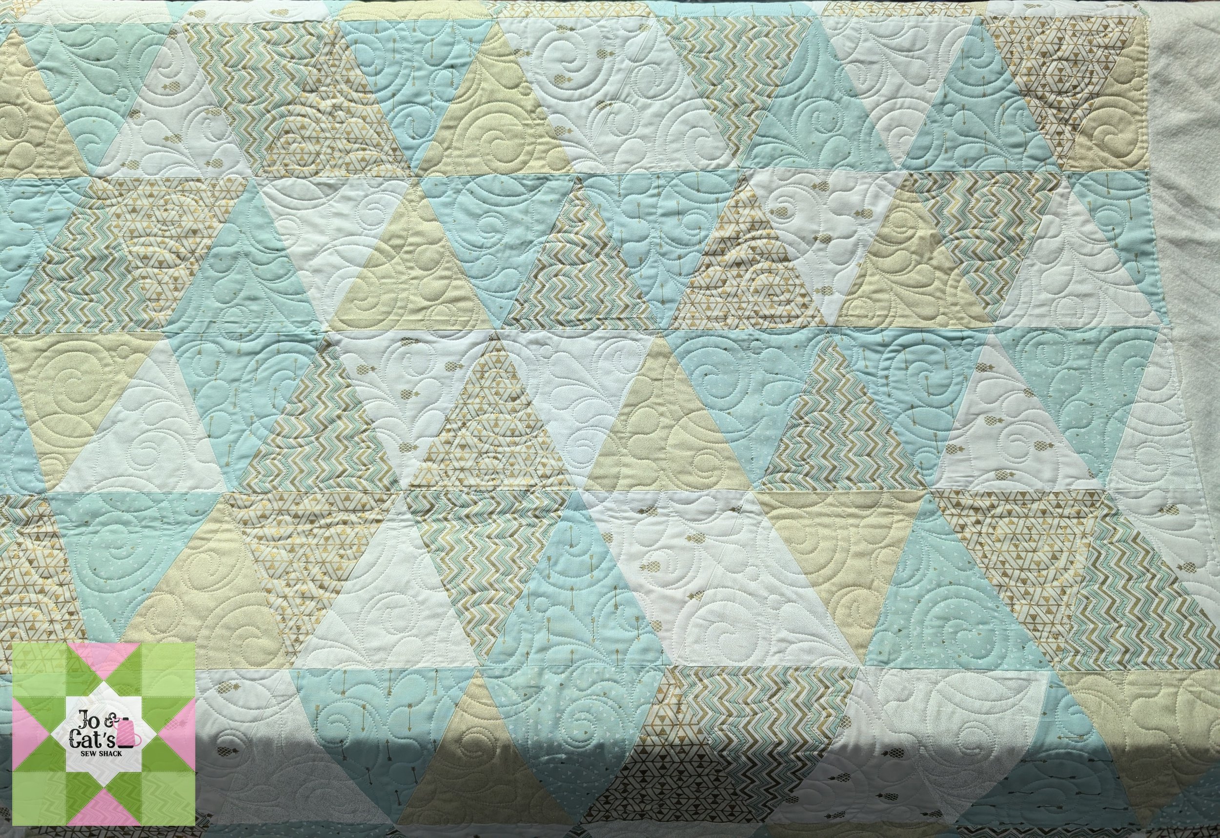 009 Triangle - Pineapples_2.jpg