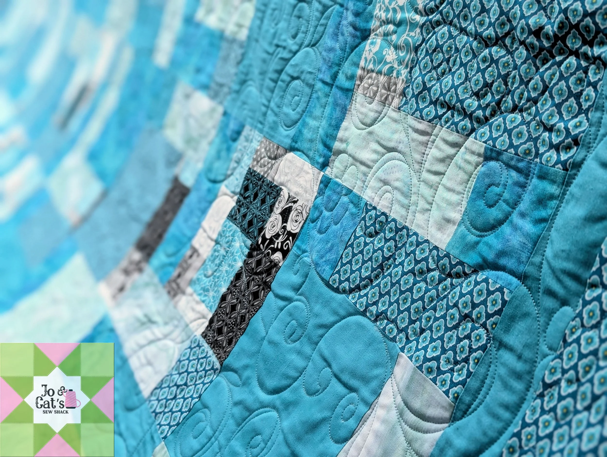 051 Teal King_07.jpg