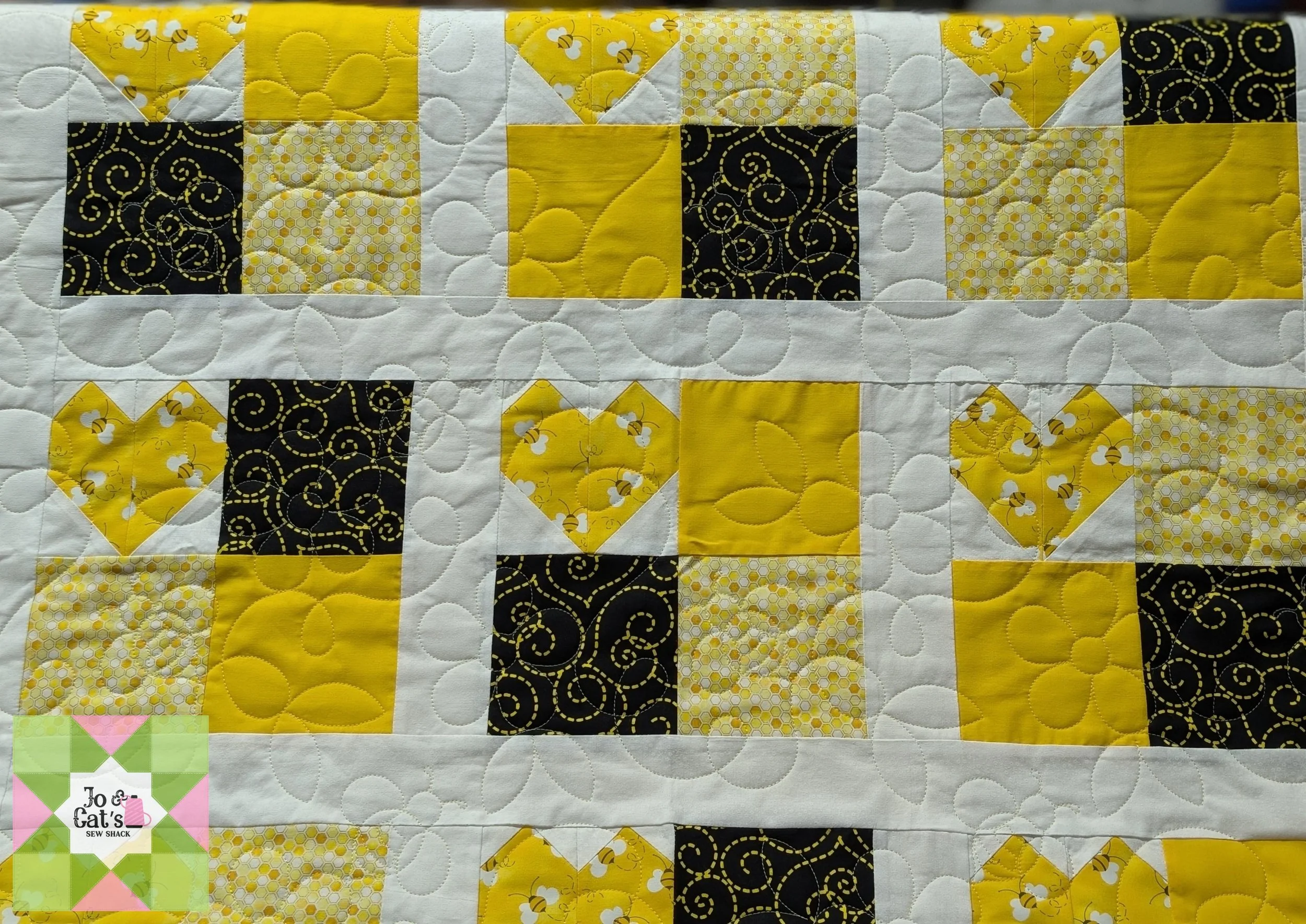 023 Bees & Hearts_05.jpg