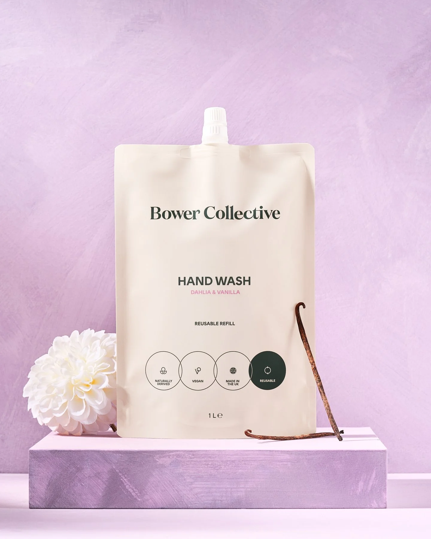 The Lavender Milk launch for @bowercollective 💜

For this set we handpainted a backdrop and plinths with a purple limewash and it was very much a trust the process moment 😂 It ended up very pretty and both us and the client were super happy with it