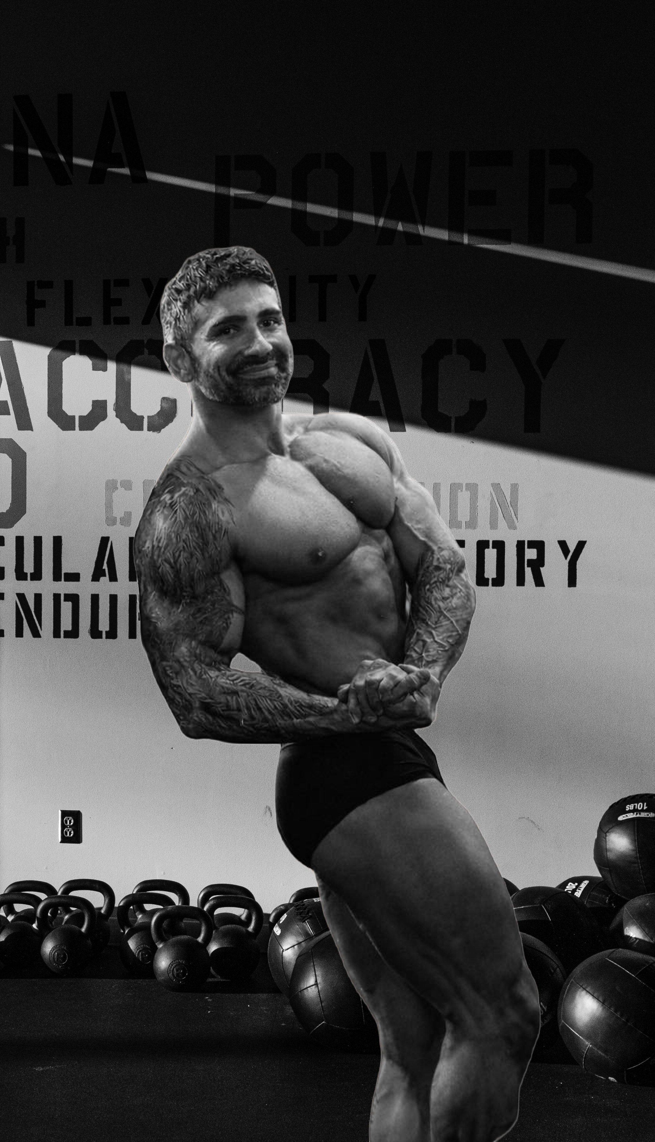Online fitness coach showing results of structured training, strength, and long-term consistency