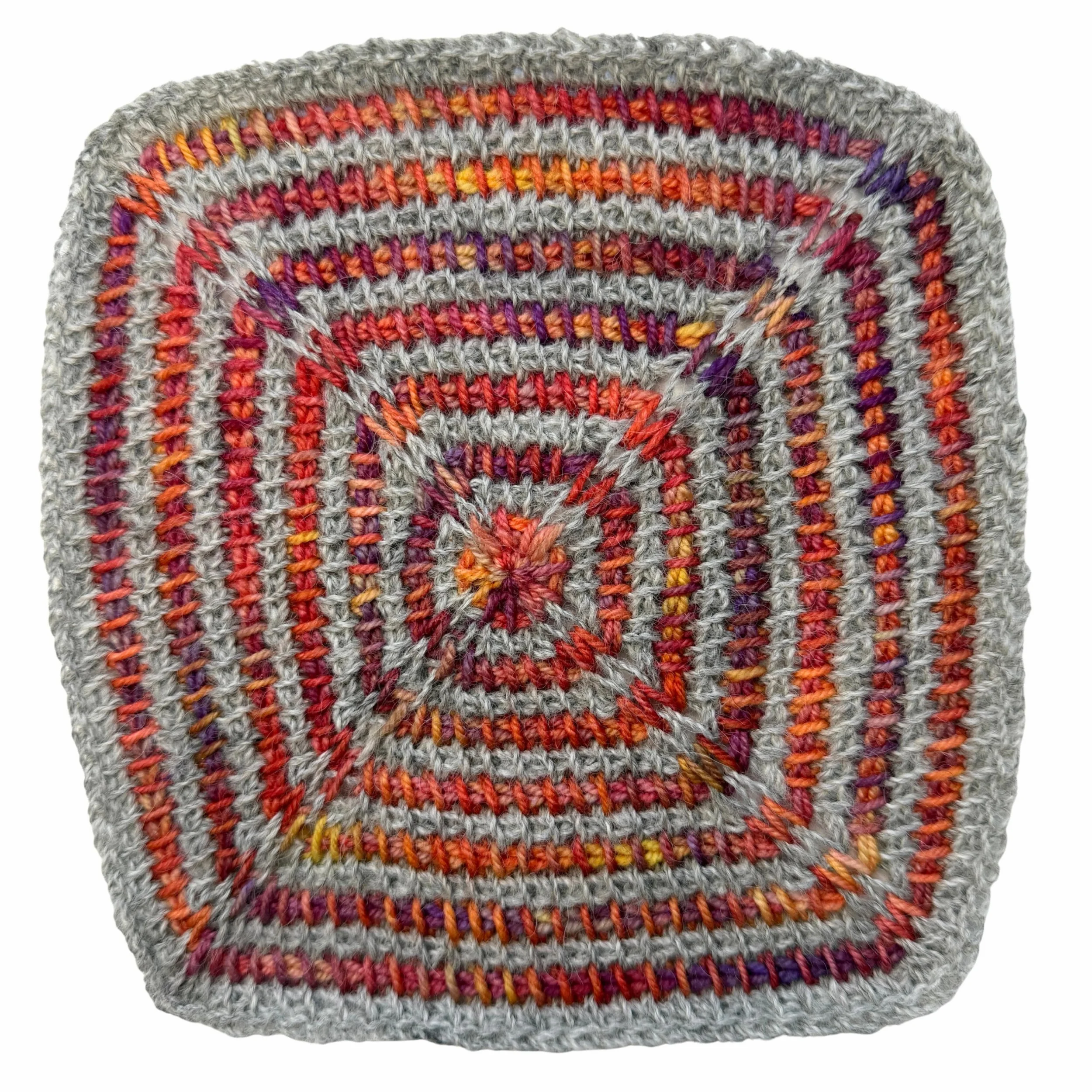 New pattern incoming&hellip;.
Pssst! It&rsquo;s not a wearable!
#TunisianCrochetGrannySquare