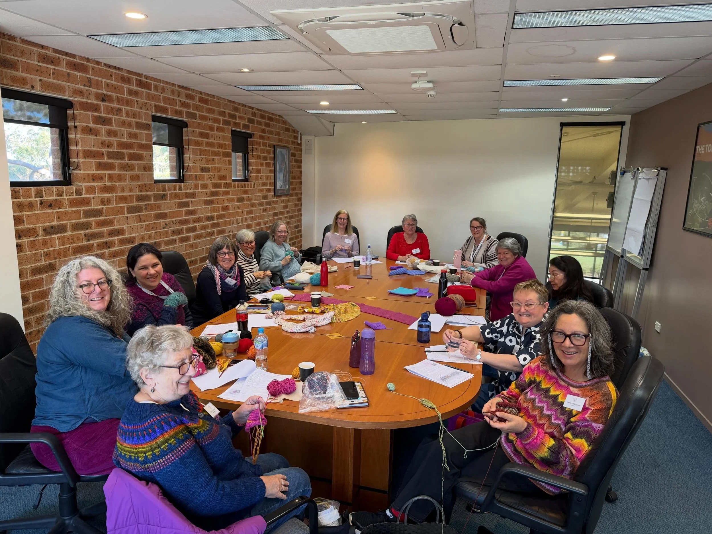A lovely group of beginner Tunisian crocheters this morning at the Guild Gathering by @knittersguildnsw 
Keep practising everyone!