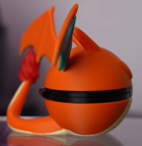 Charizard Pokeball 2.png