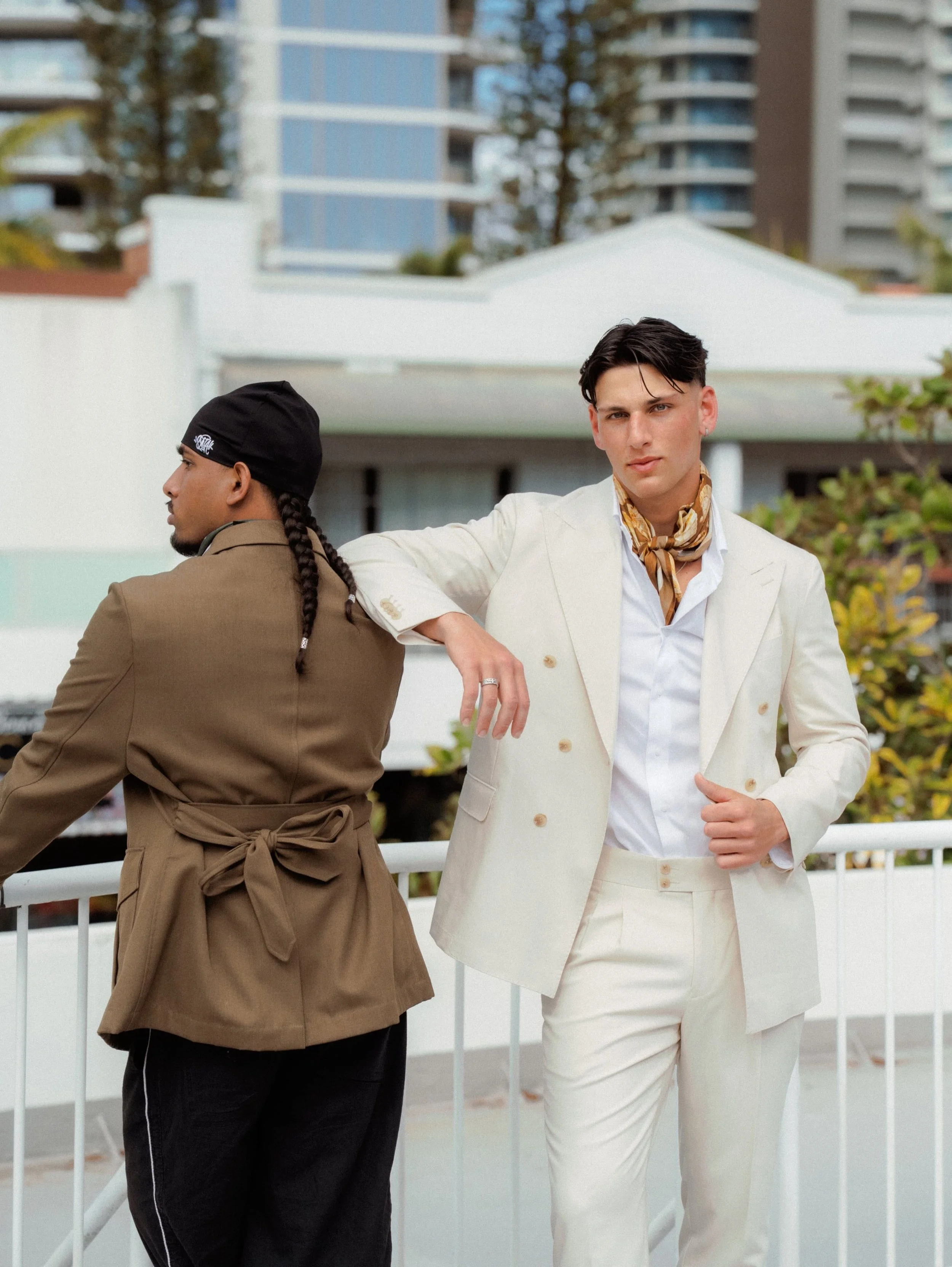 Soft tailoring. Loosened silhouettes. A palette lifted straight off the coastline. 

@breezelinestudio brought their debut collection to the runway at @mainbeachstreetfestival and we were delighted to capture this collection coming to life behind the